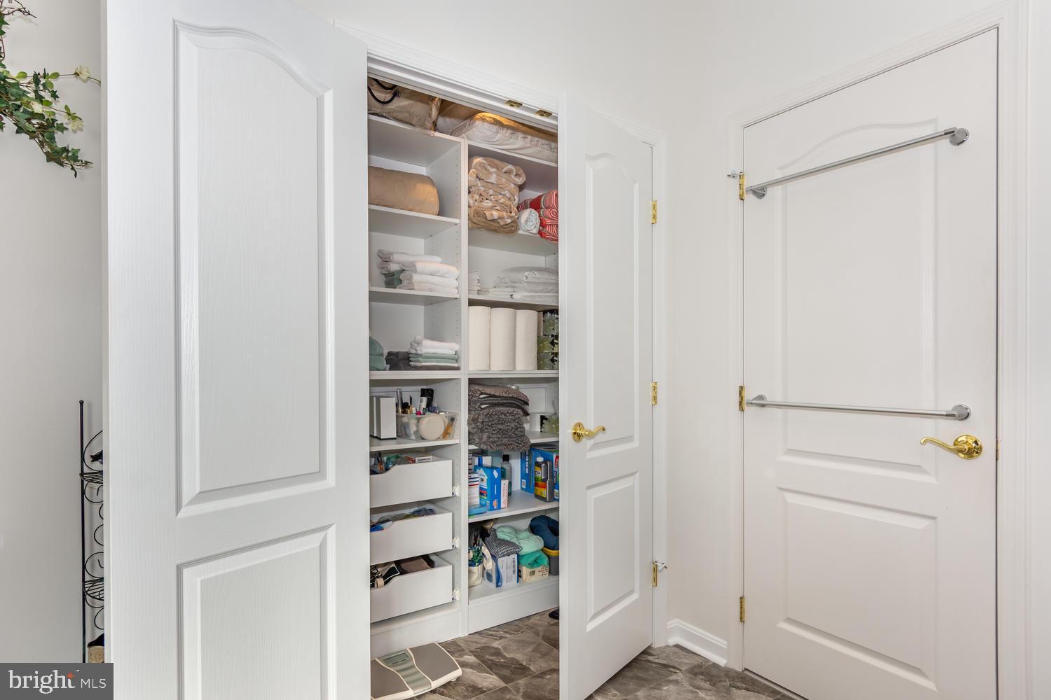 SYMPHONY VILLAGE AT CENTREVILLE - Residential