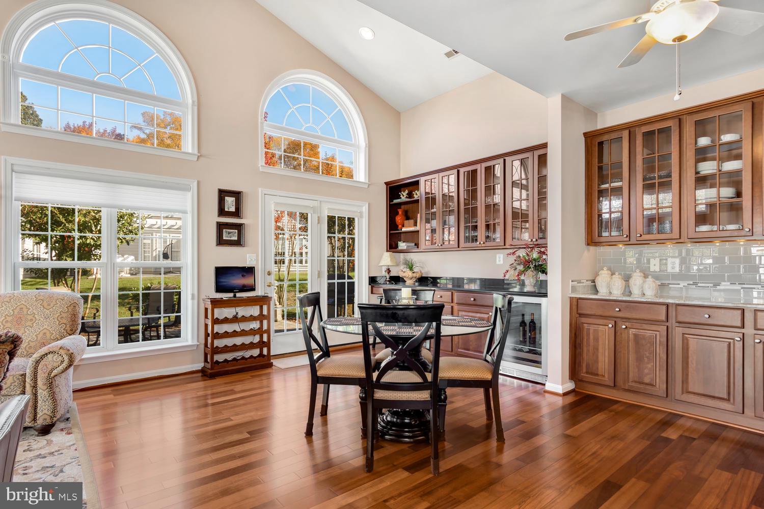 SYMPHONY VILLAGE AT CENTREVILLE - Residential