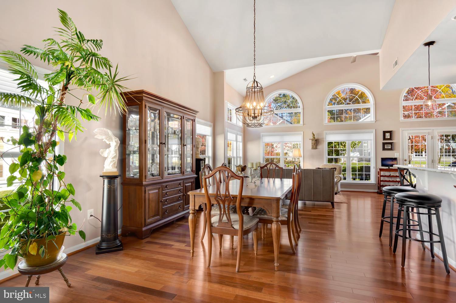 SYMPHONY VILLAGE AT CENTREVILLE - Residential