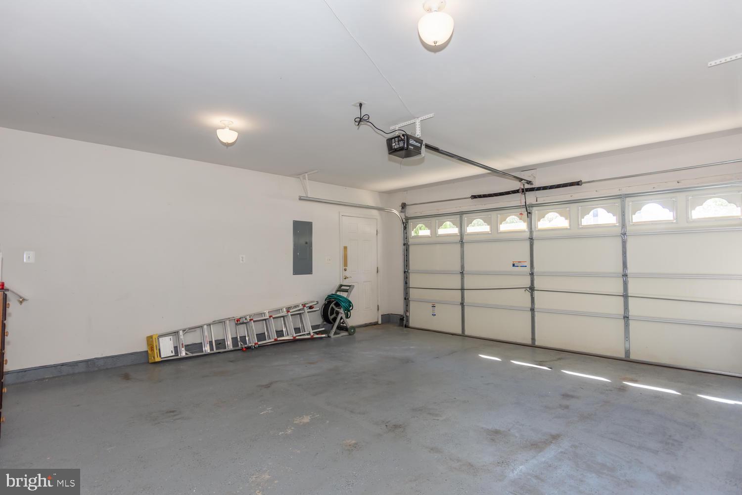 SYMPHONY VILLAGE AT CENTREVILLE - Residential