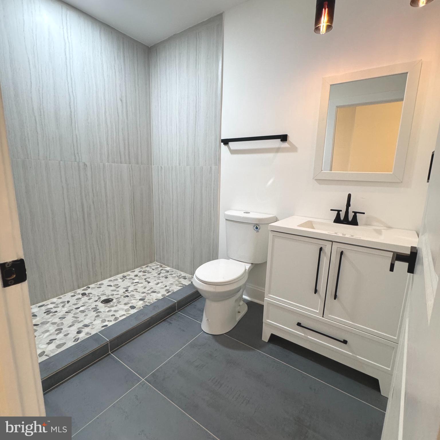 BIDDLE STREET - Residential