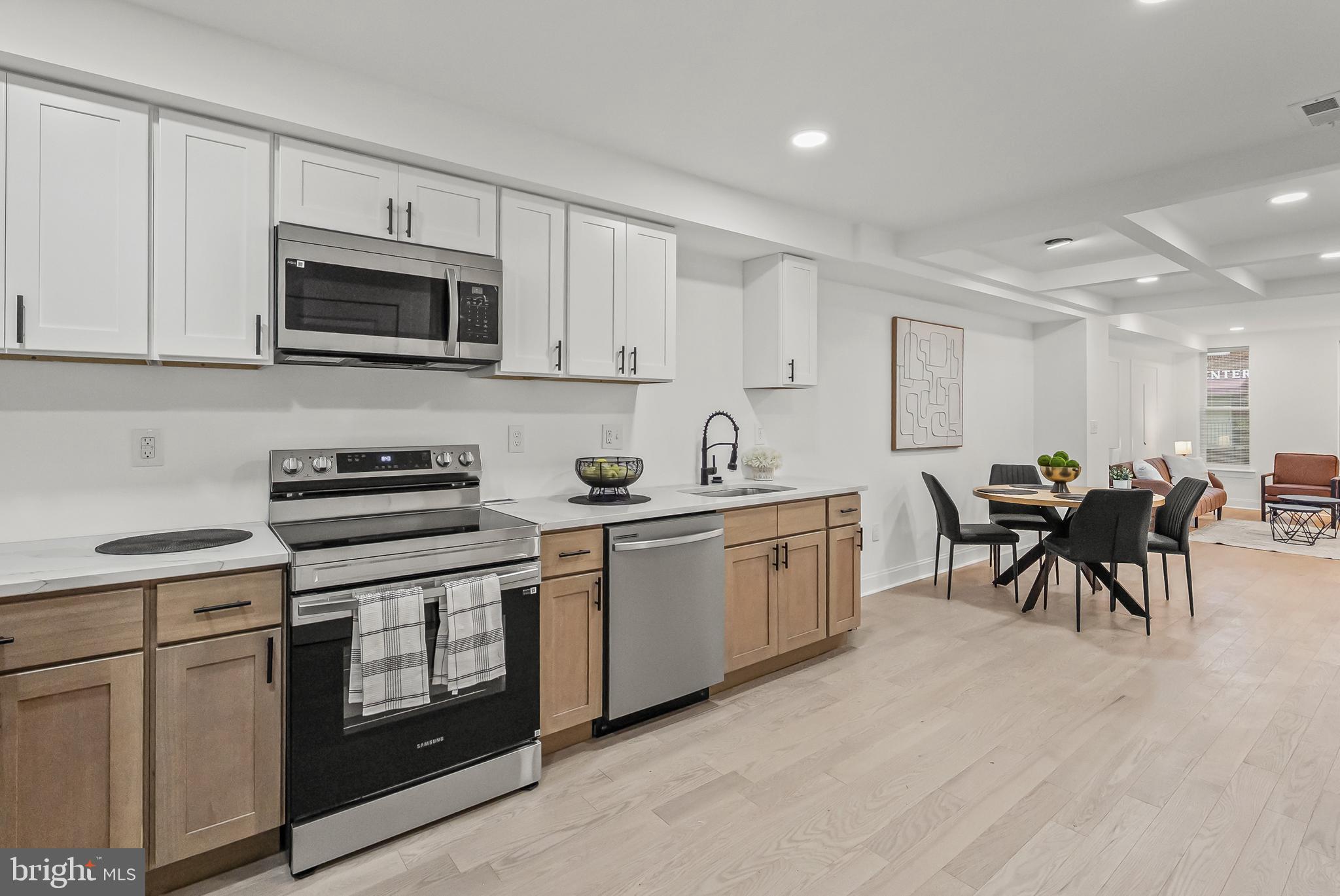 BIDDLE STREET - Residential