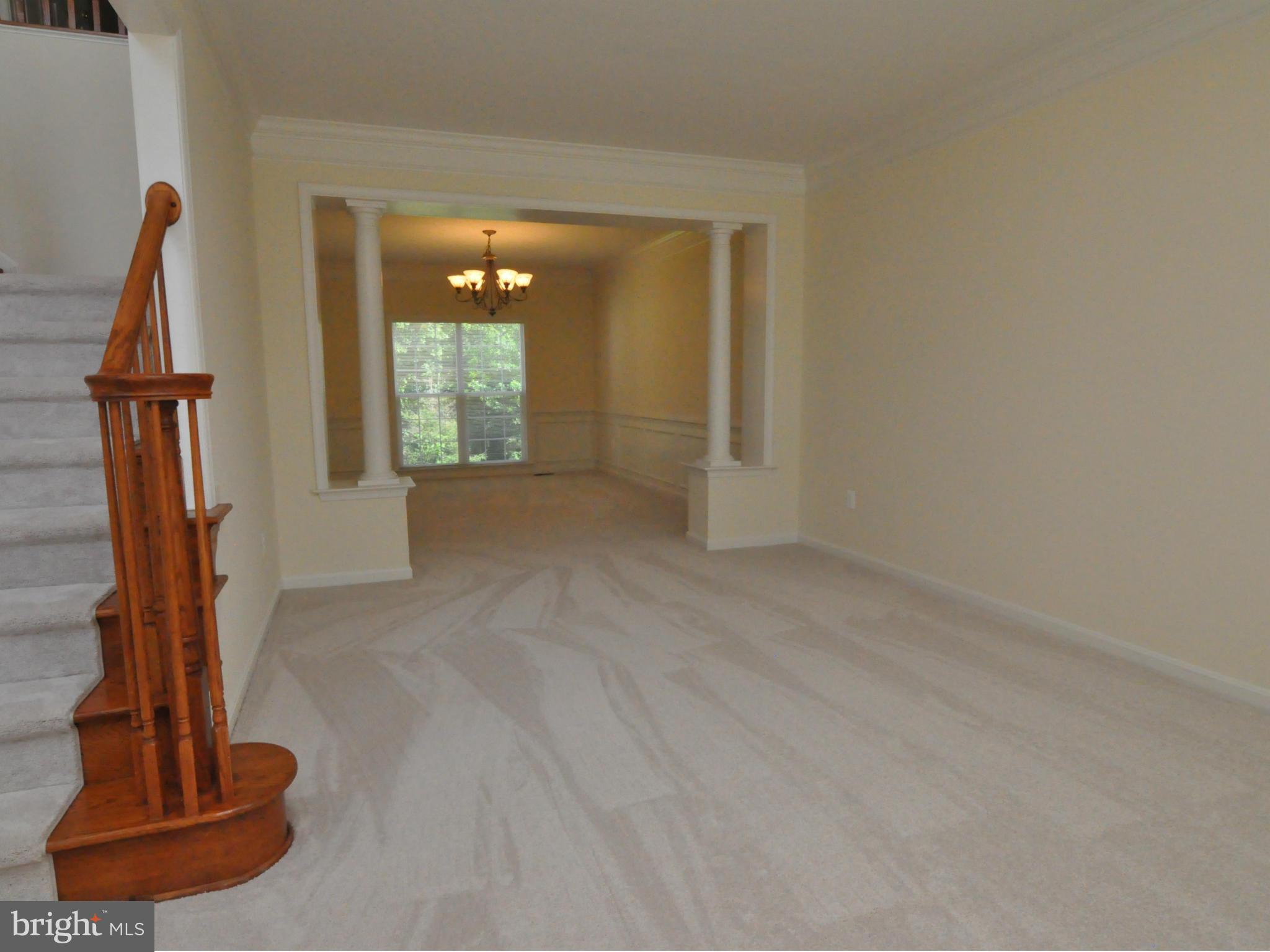 BROAD RUN OAKS - Residential