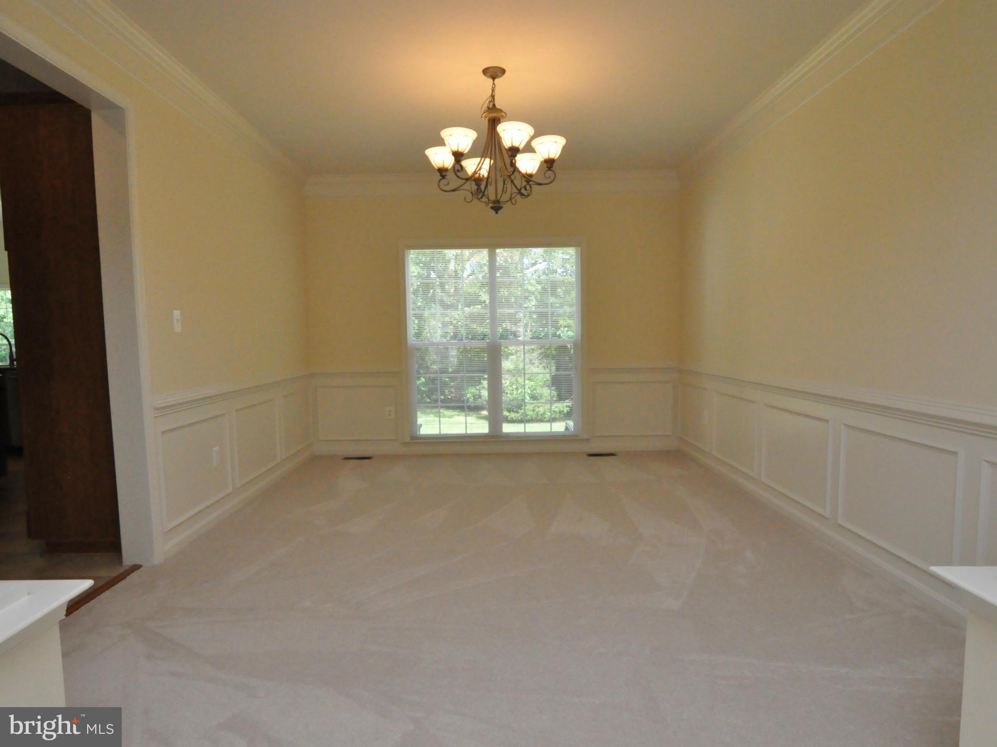 BROAD RUN OAKS - Residential