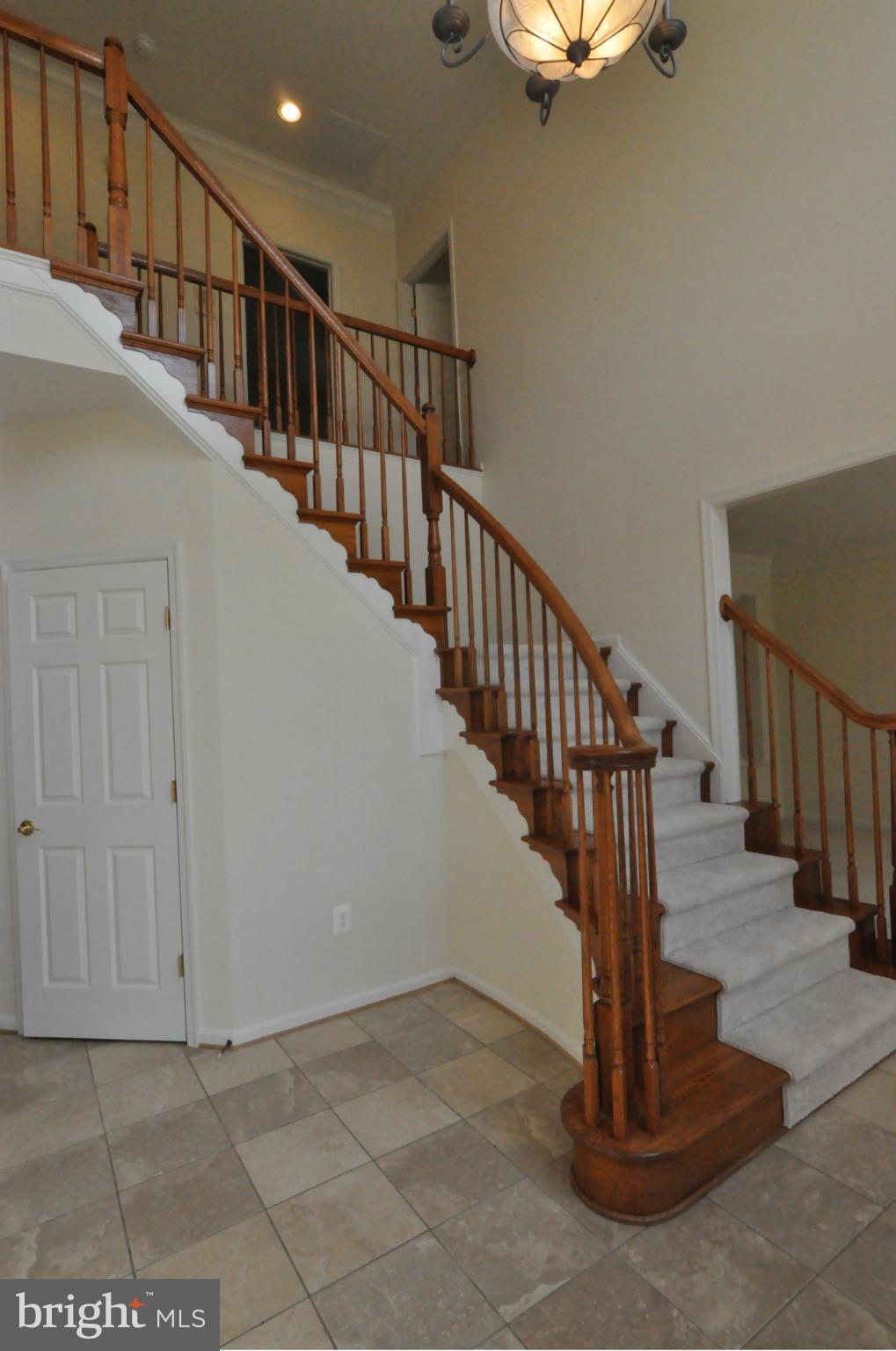 BROAD RUN OAKS - Residential