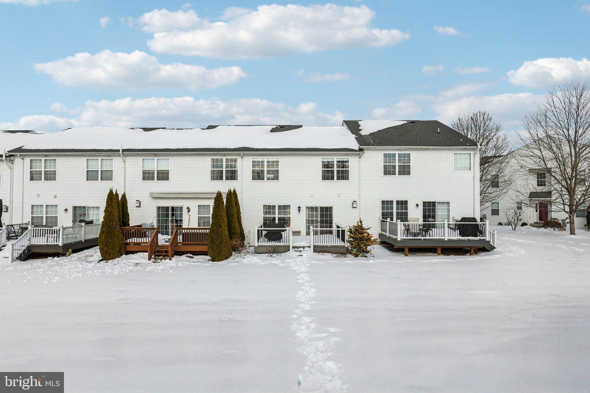 SUMMER LEA - Residential