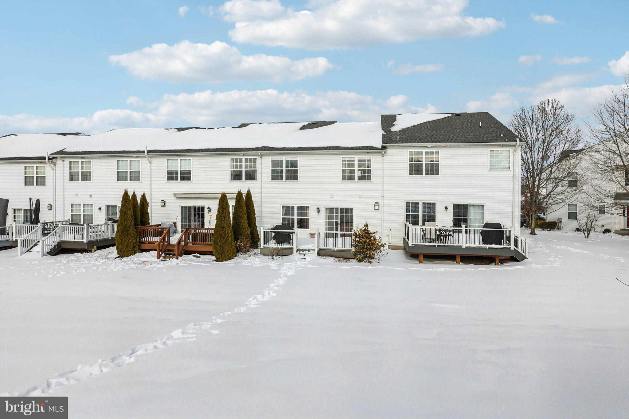 SUMMER LEA - Residential