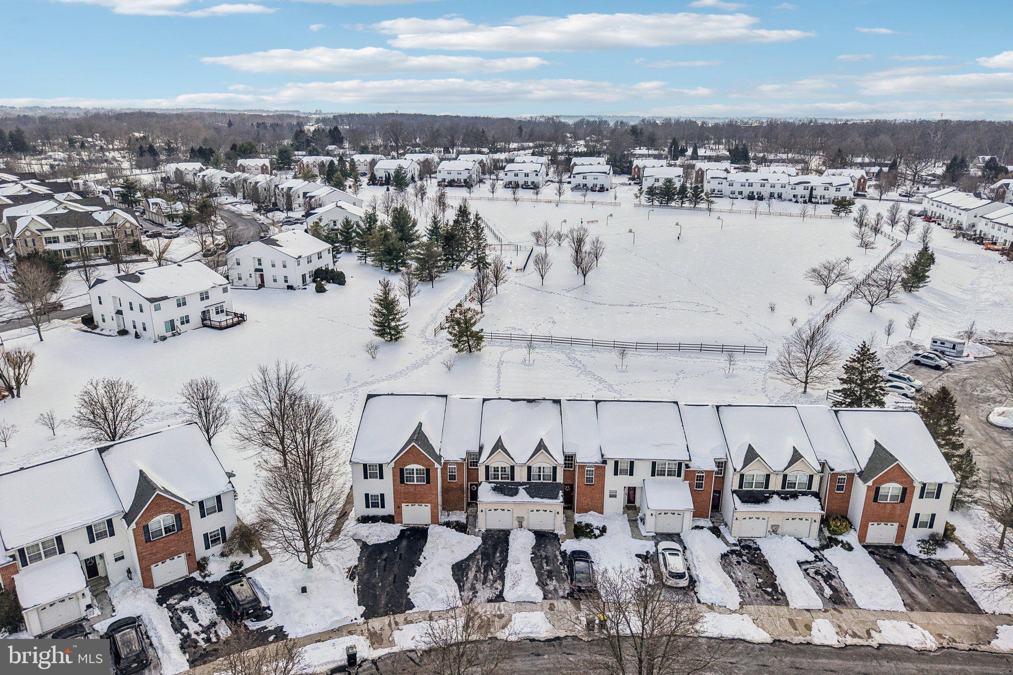 SUMMER LEA - Residential