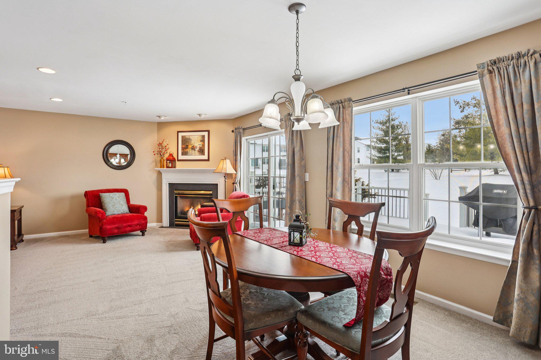 SUMMER LEA - Residential