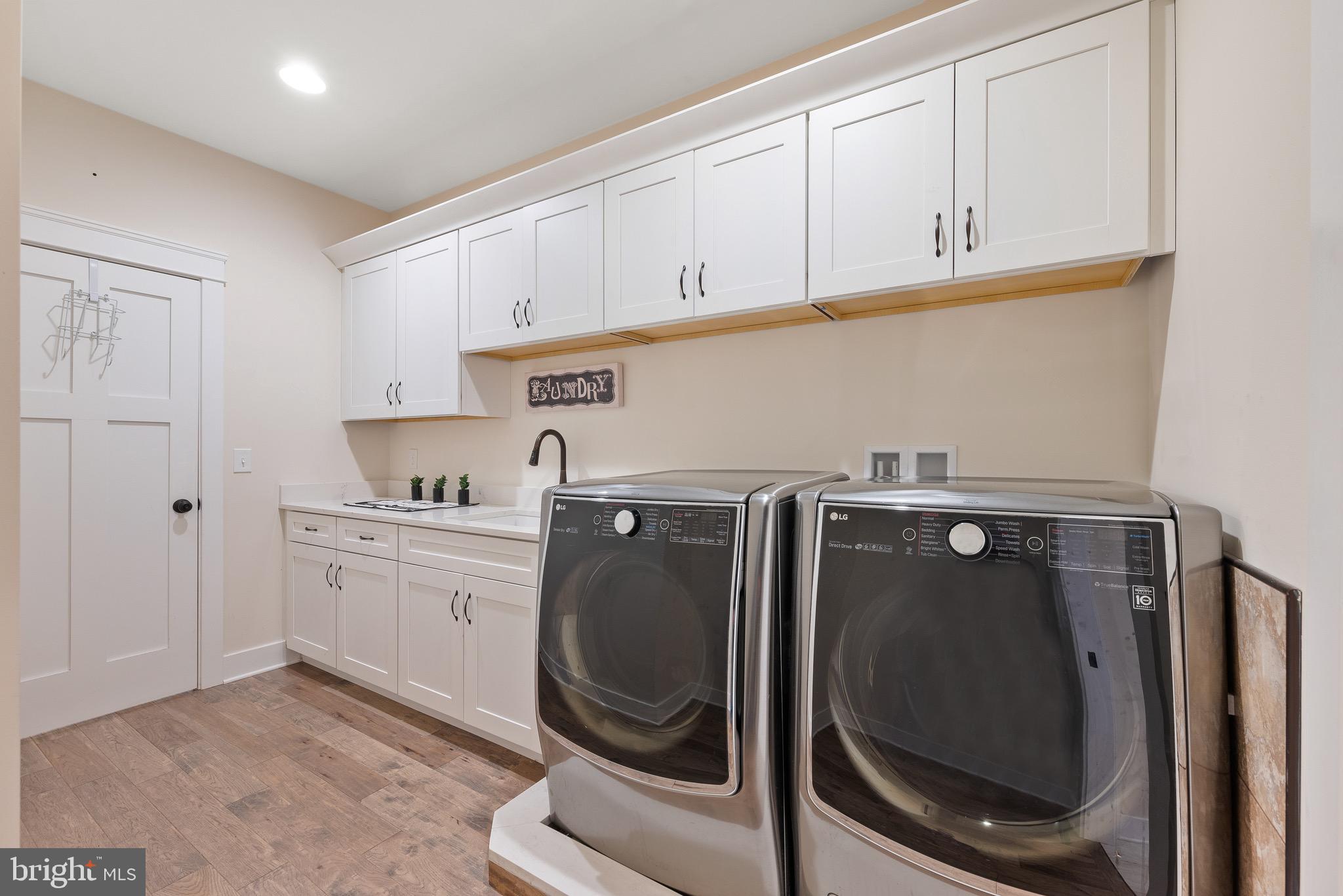 HERSHEY DOWNTOWN - Residential