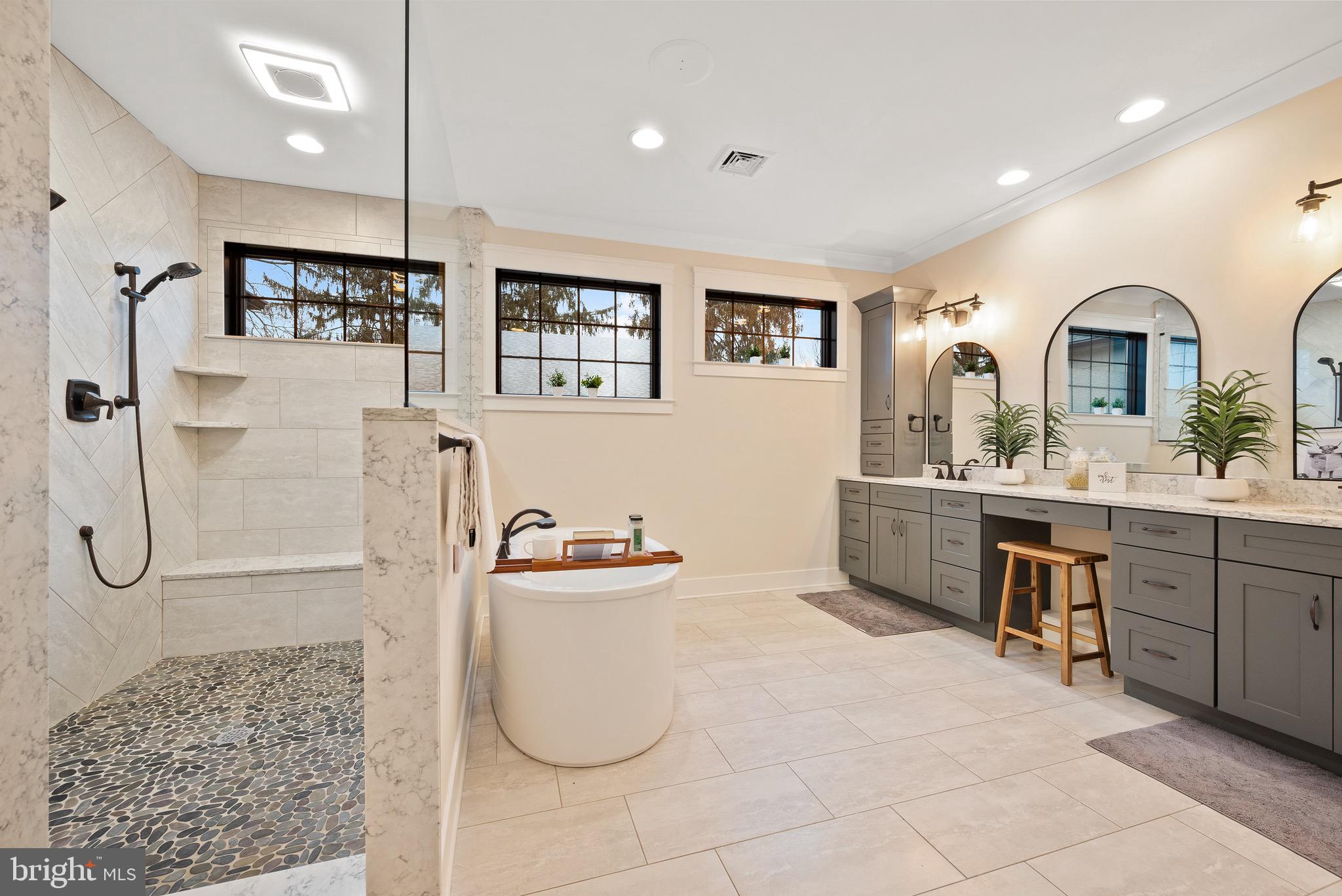 HERSHEY DOWNTOWN - Residential