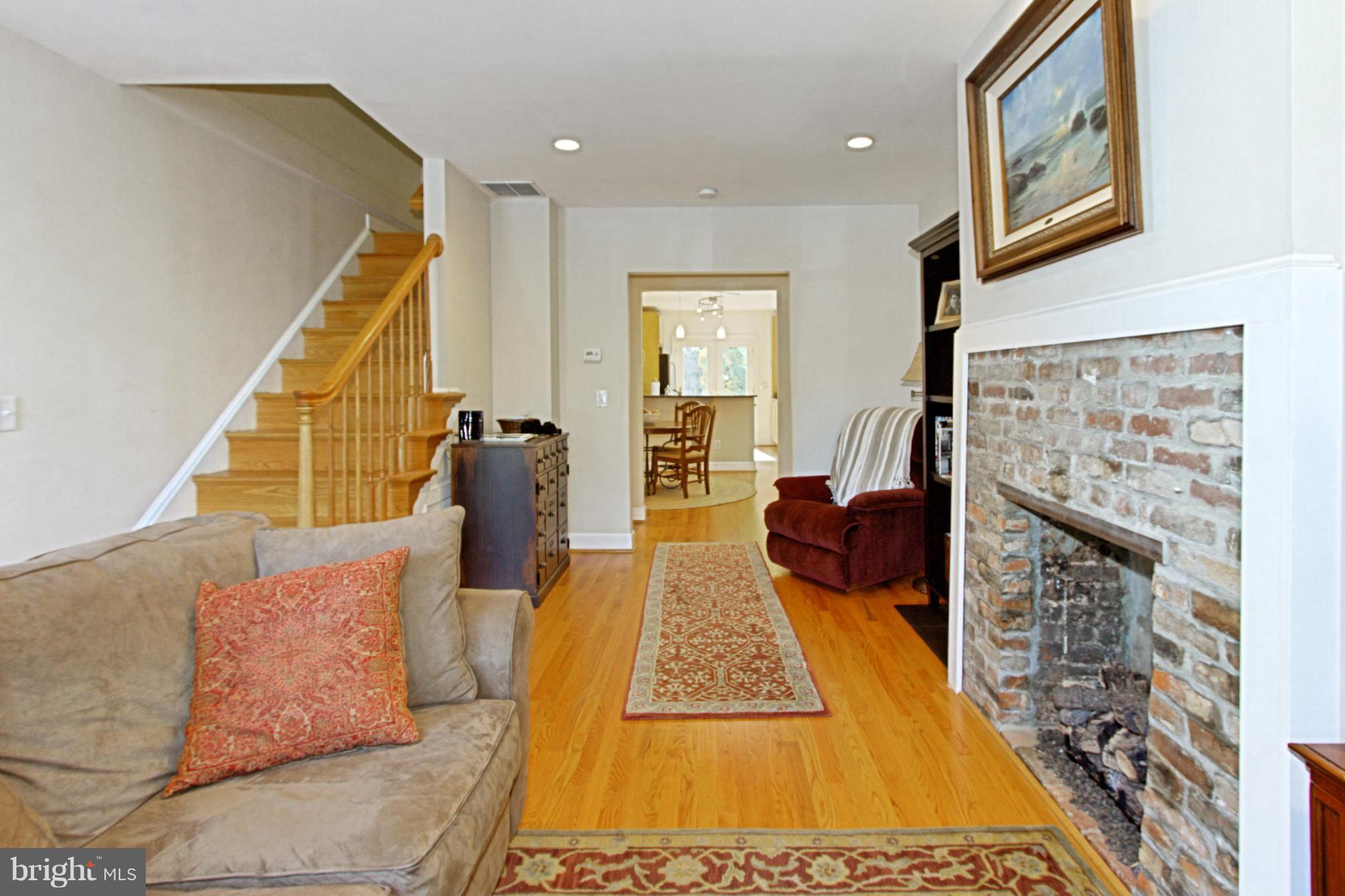 CARRIAGE WORKS - Residential Lease