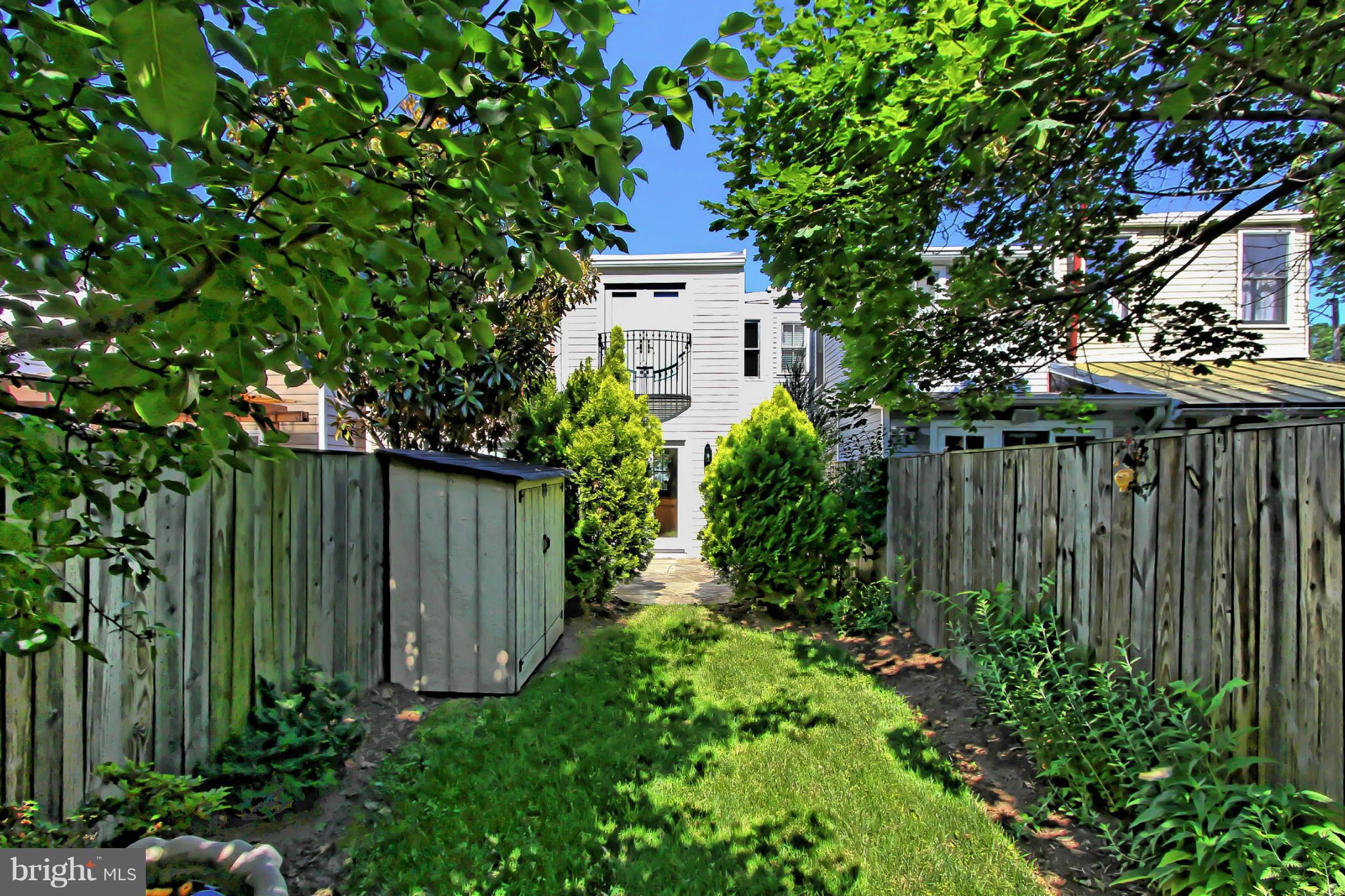 CARRIAGE WORKS - Residential Lease