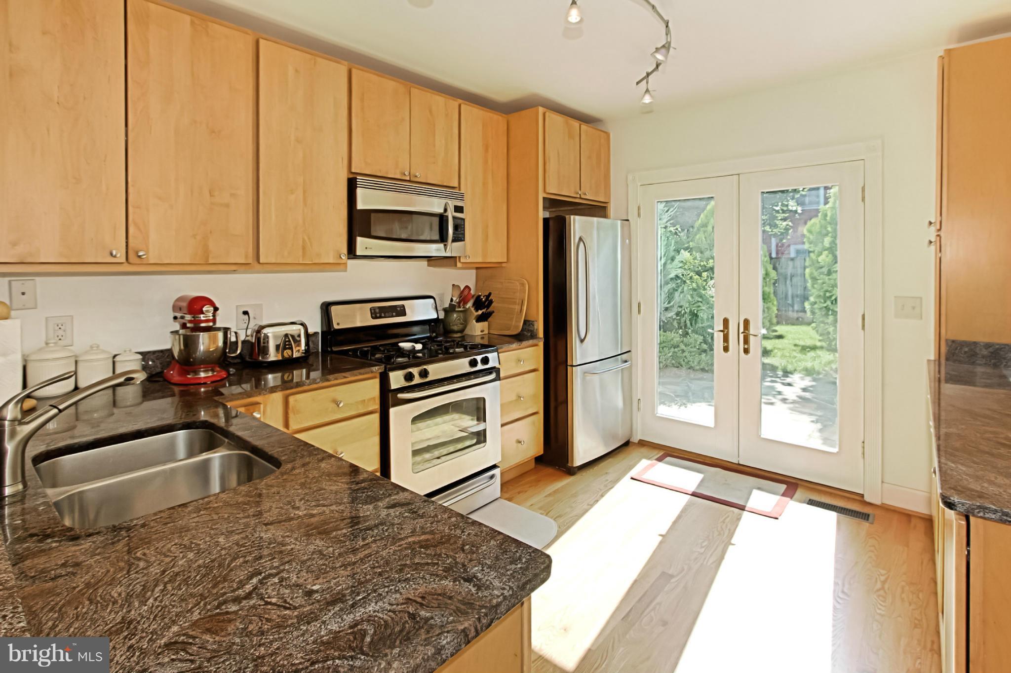 CARRIAGE WORKS - Residential Lease
