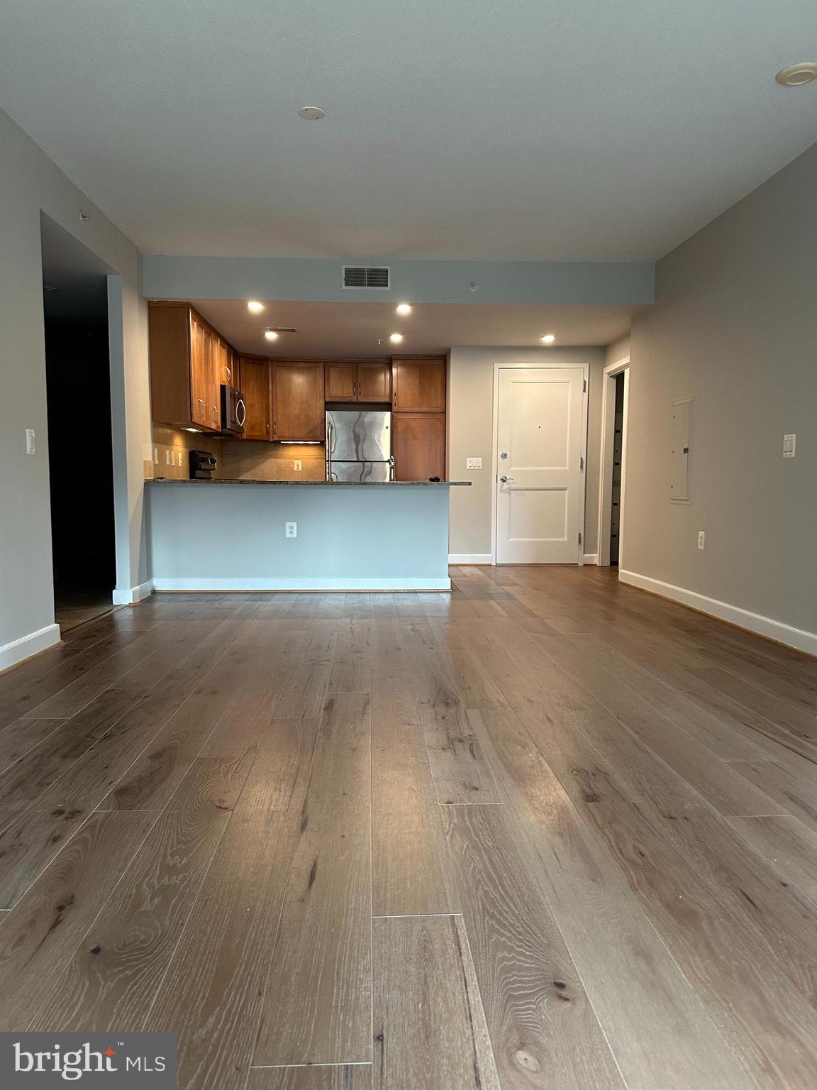 888 N QUINCY STREET 312
