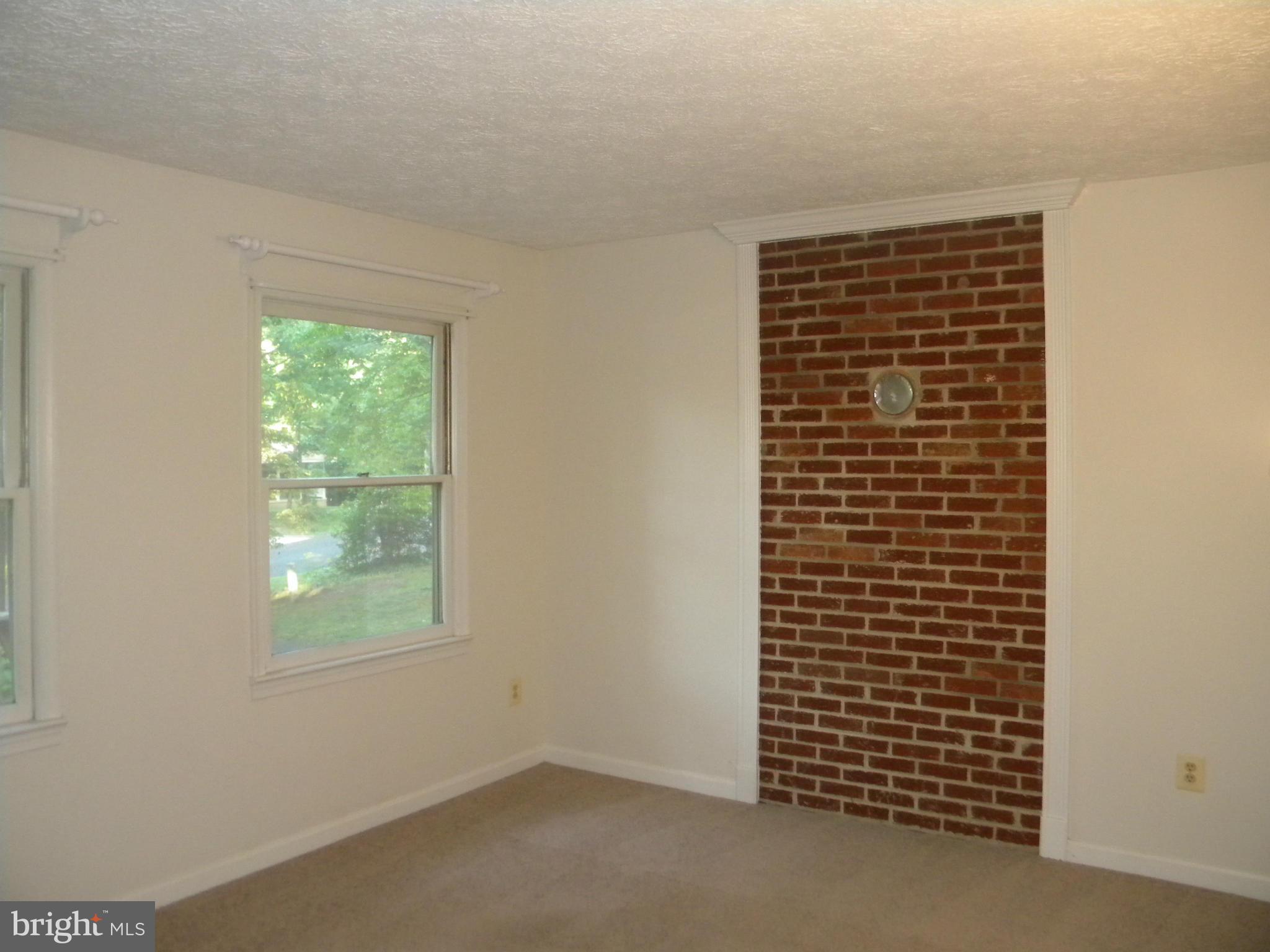 LAKE OF THE WOODS - Residential Lease