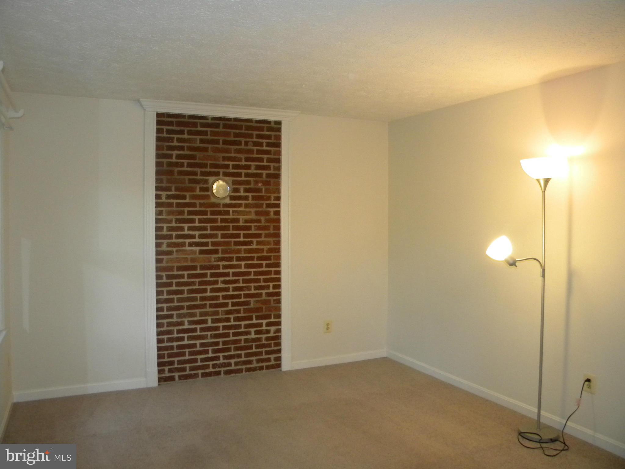 LAKE OF THE WOODS - Residential Lease