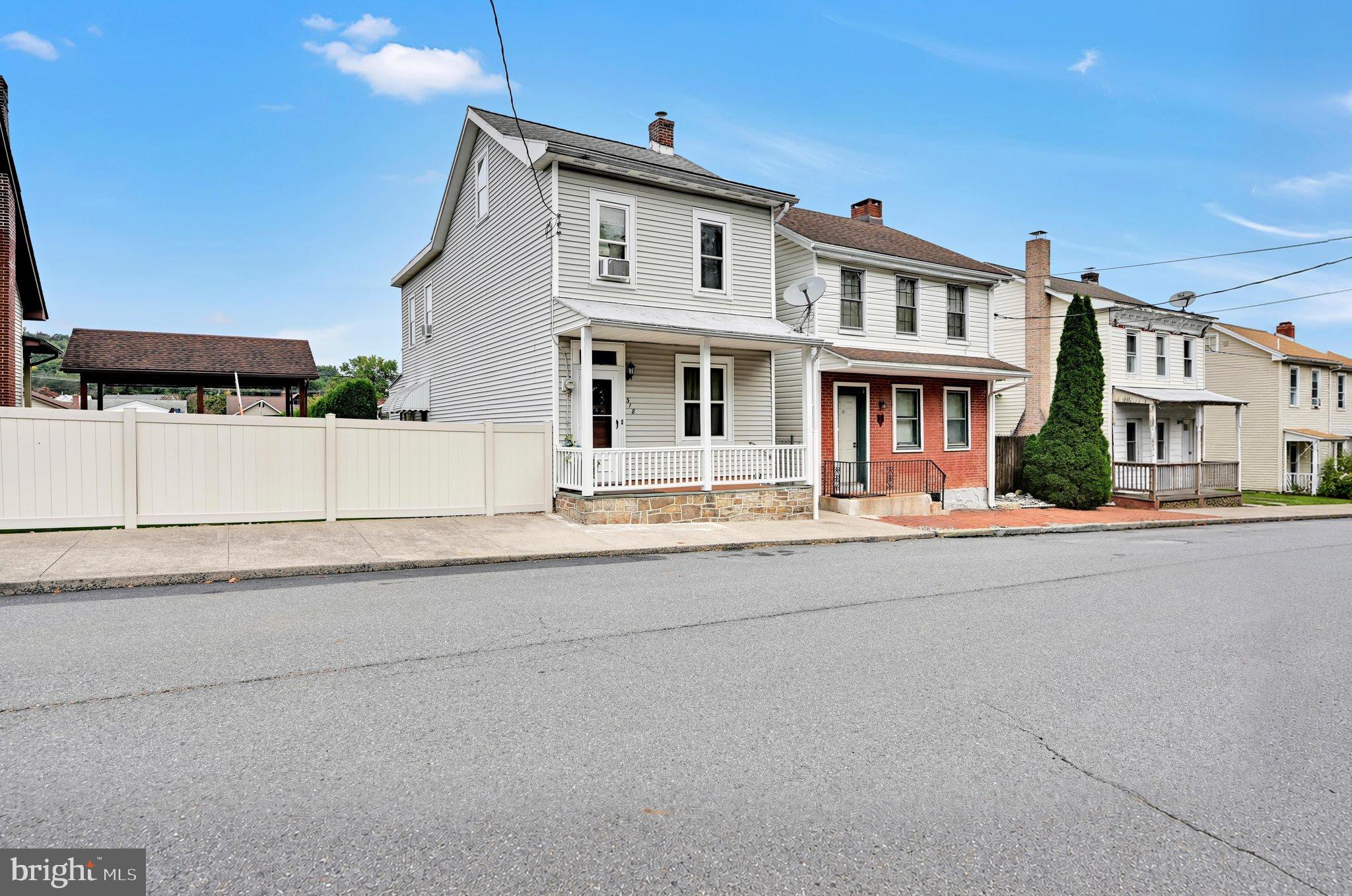 318 W WASHINGTON STREET
