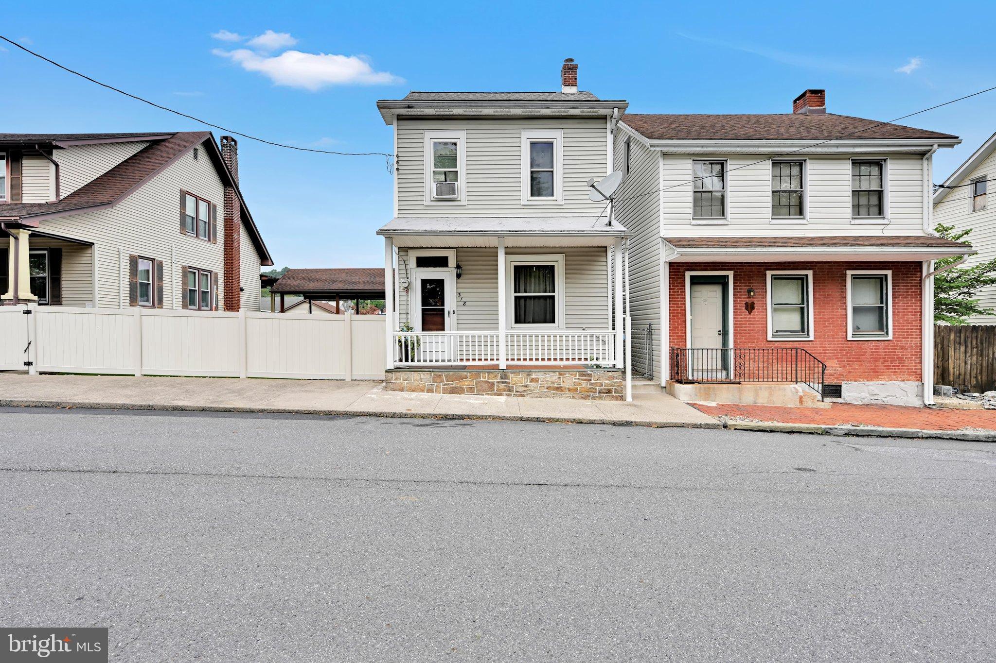 318 W WASHINGTON STREET