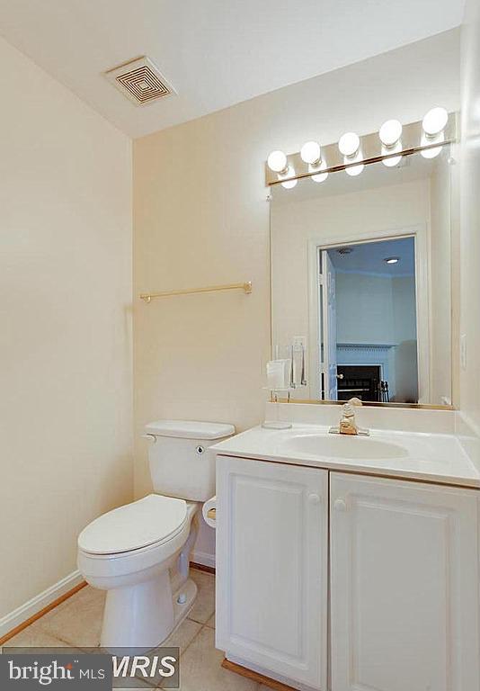 CENTRE RIDGE - Residential Lease