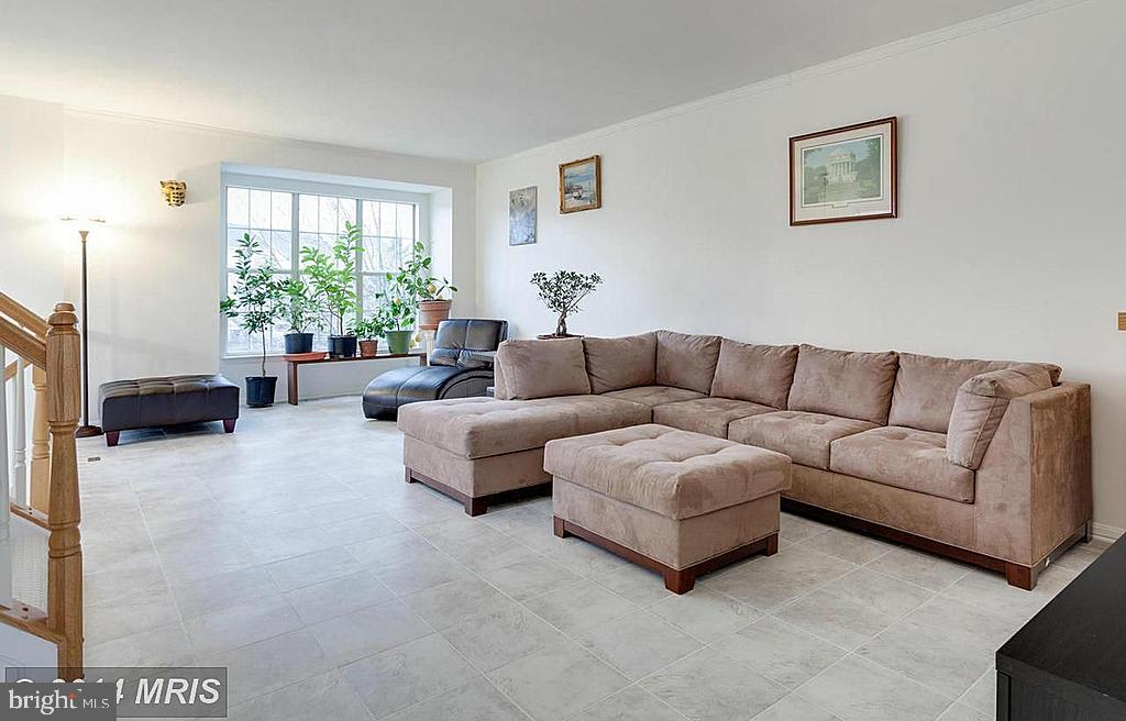 CENTRE RIDGE - Residential Lease