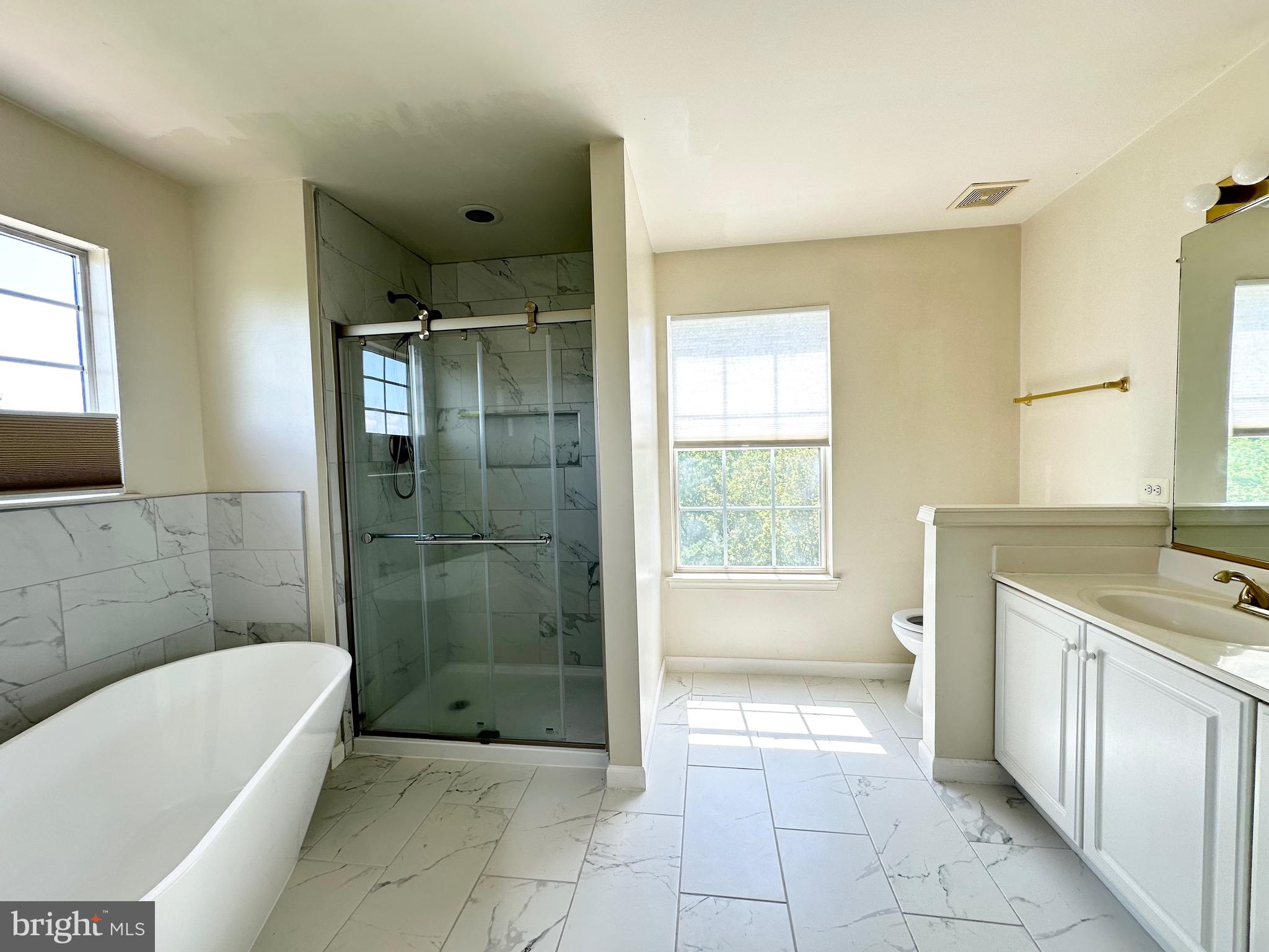 CENTRE RIDGE - Residential Lease