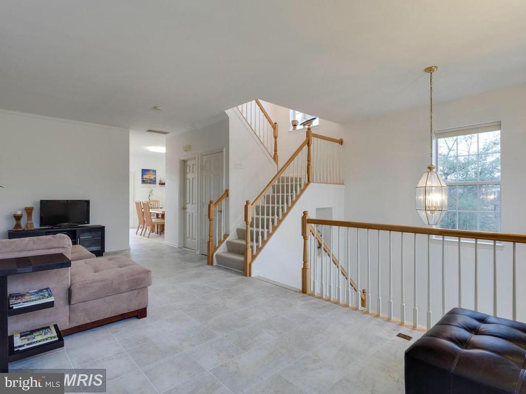 CENTRE RIDGE - Residential Lease