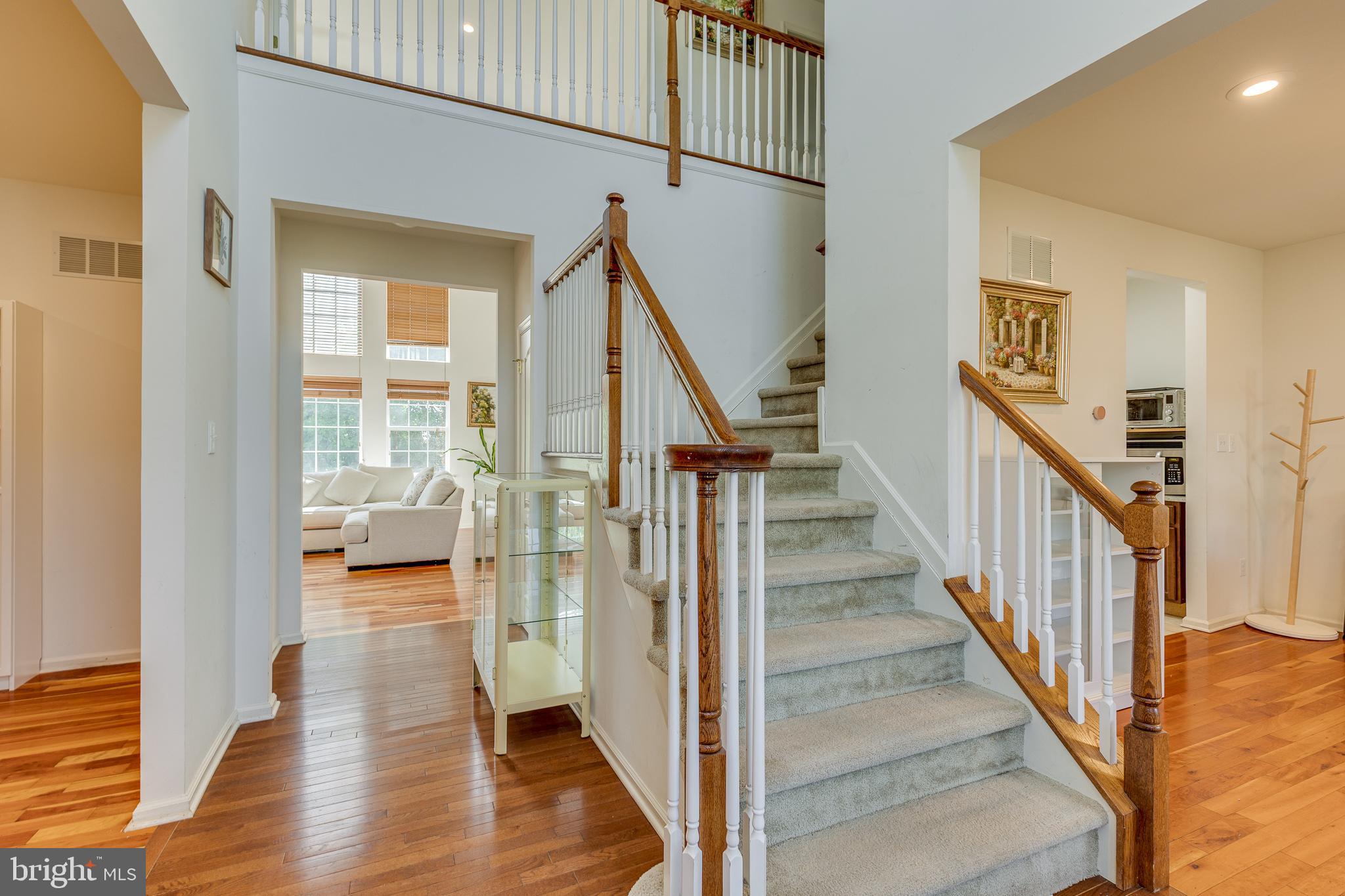 506 QUARTER MOON COURT