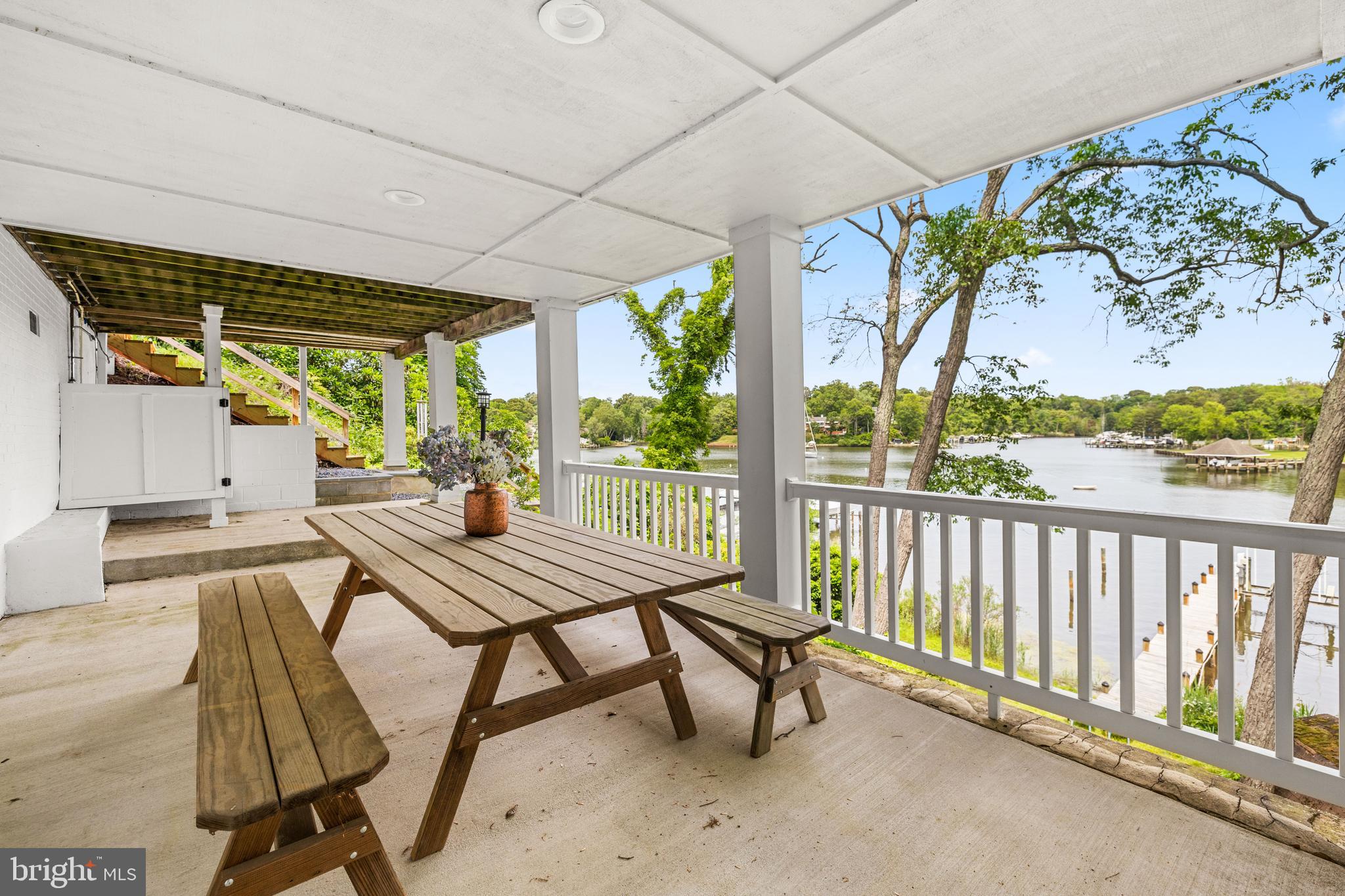 LINSTEAD ON THE SEVERN - Residential