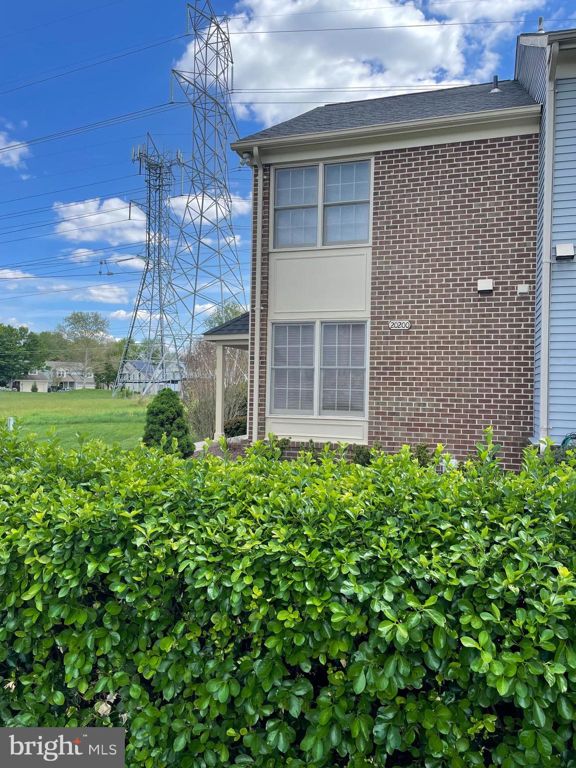 20200 RAVENSDALE COURT