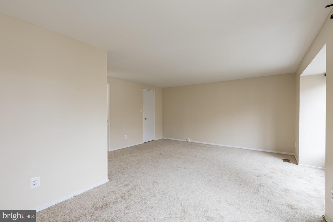 MV-NATHANS HILL - Residential Lease