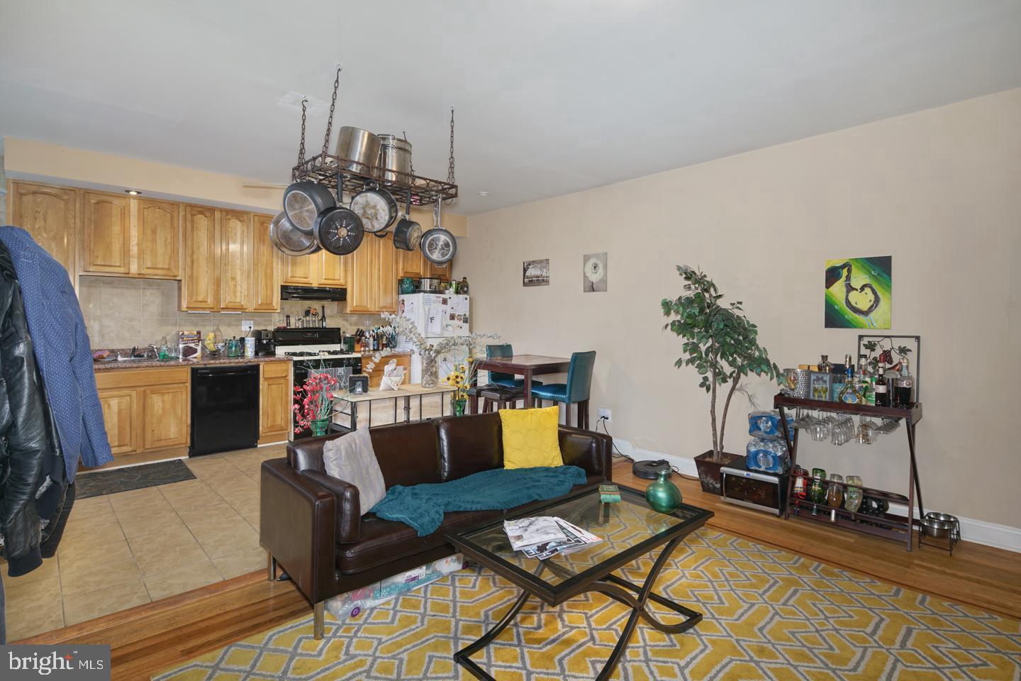 EAST PASSYUNK CROSSING - Residential Income