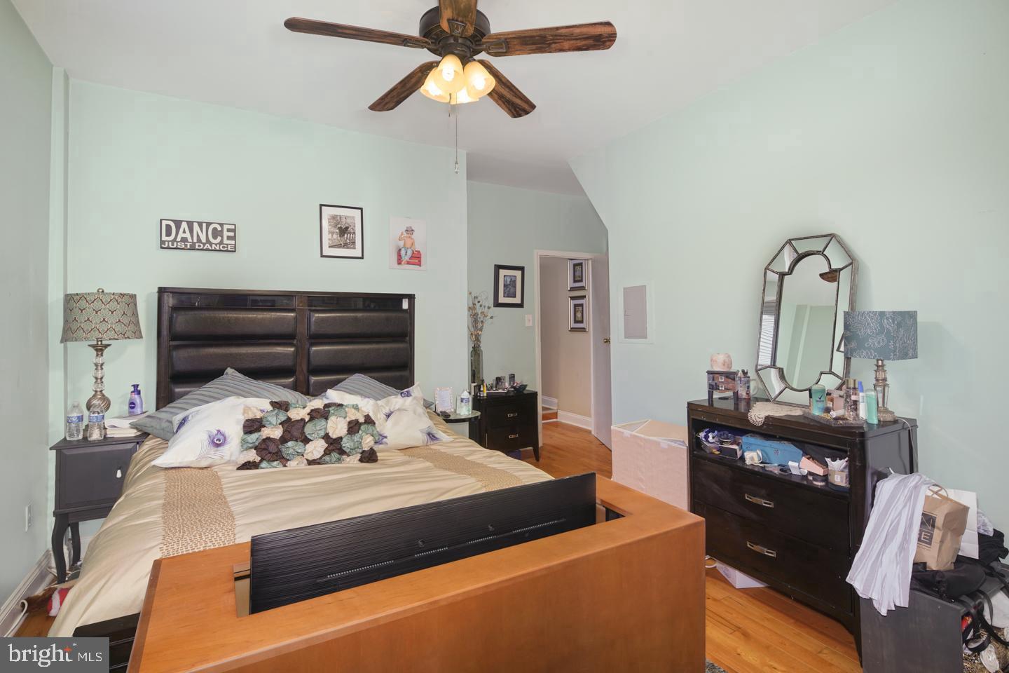 EAST PASSYUNK CROSSING - Residential Income