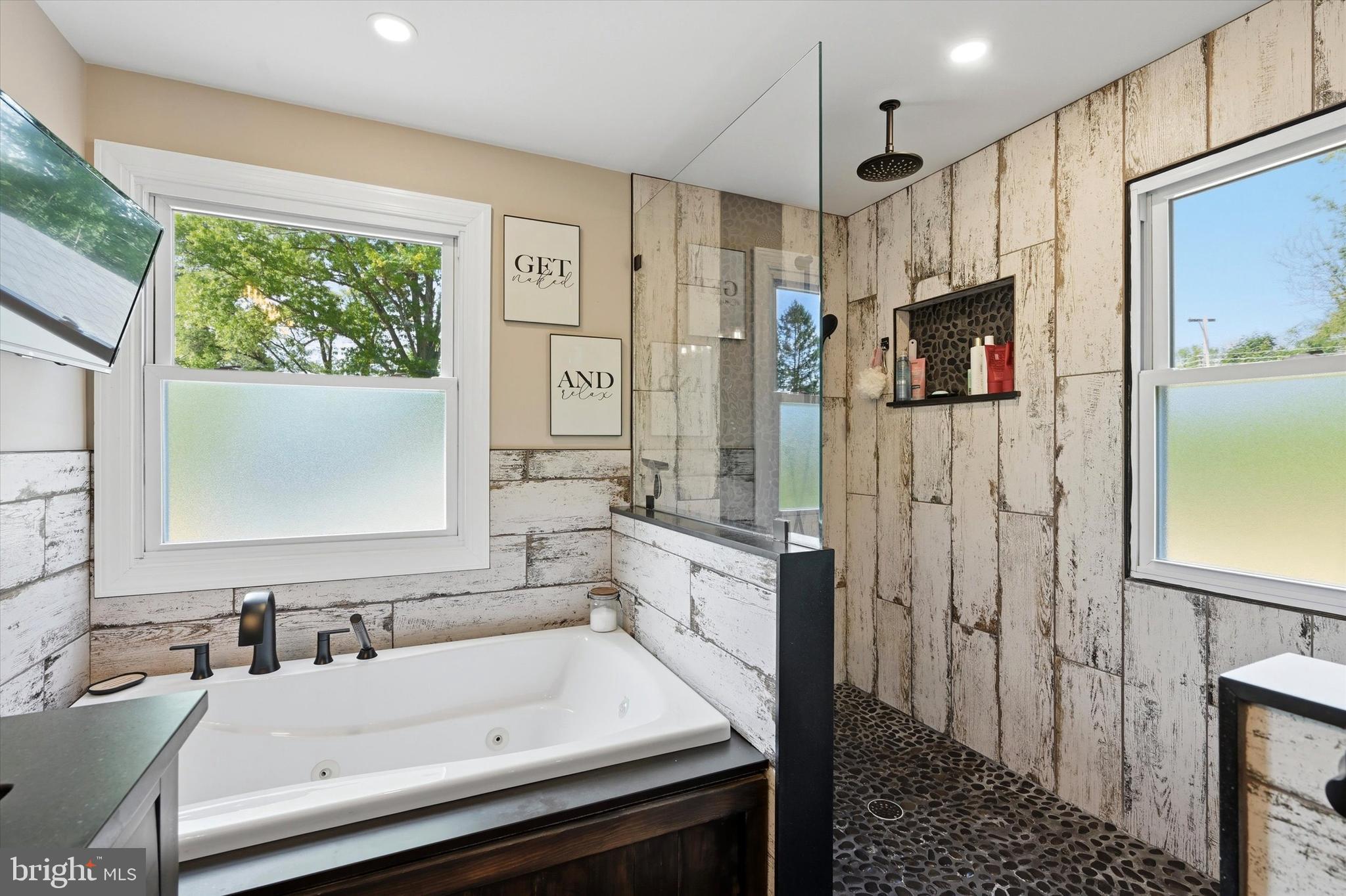 CONESTOGA FARMS - Residential