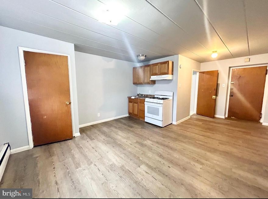 Welcome to a stylish studio at 5245 Oxford Ave, Unit C5 in Frankford, Philadelphia. This cozy space features laminent flooring throughout, creating a modern and low-maintenance living environment. The open floor plan seamlessly connects the living, dining, and sleeping areas, maximizing versatility. Located in the heart of Frankford, this apartment offers easy access to local amenities and public transportation, providing a perfect blend of comfort and convenience.