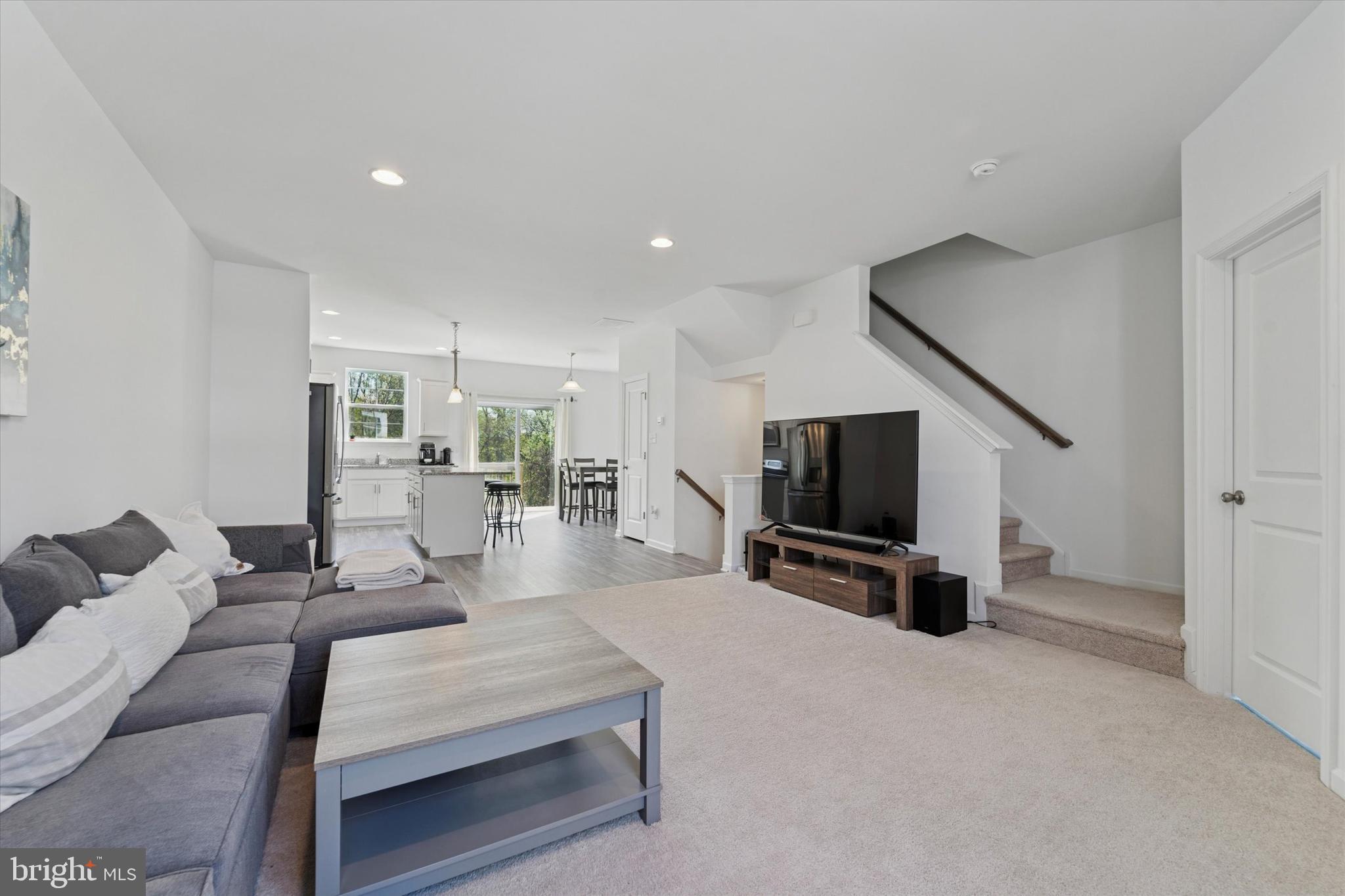 PARK WEST - Residential Lease