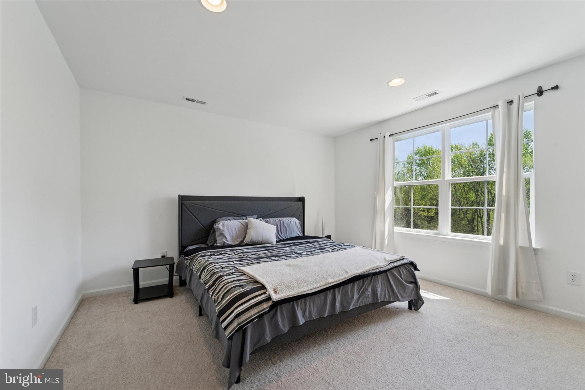 PARK WEST - Residential Lease