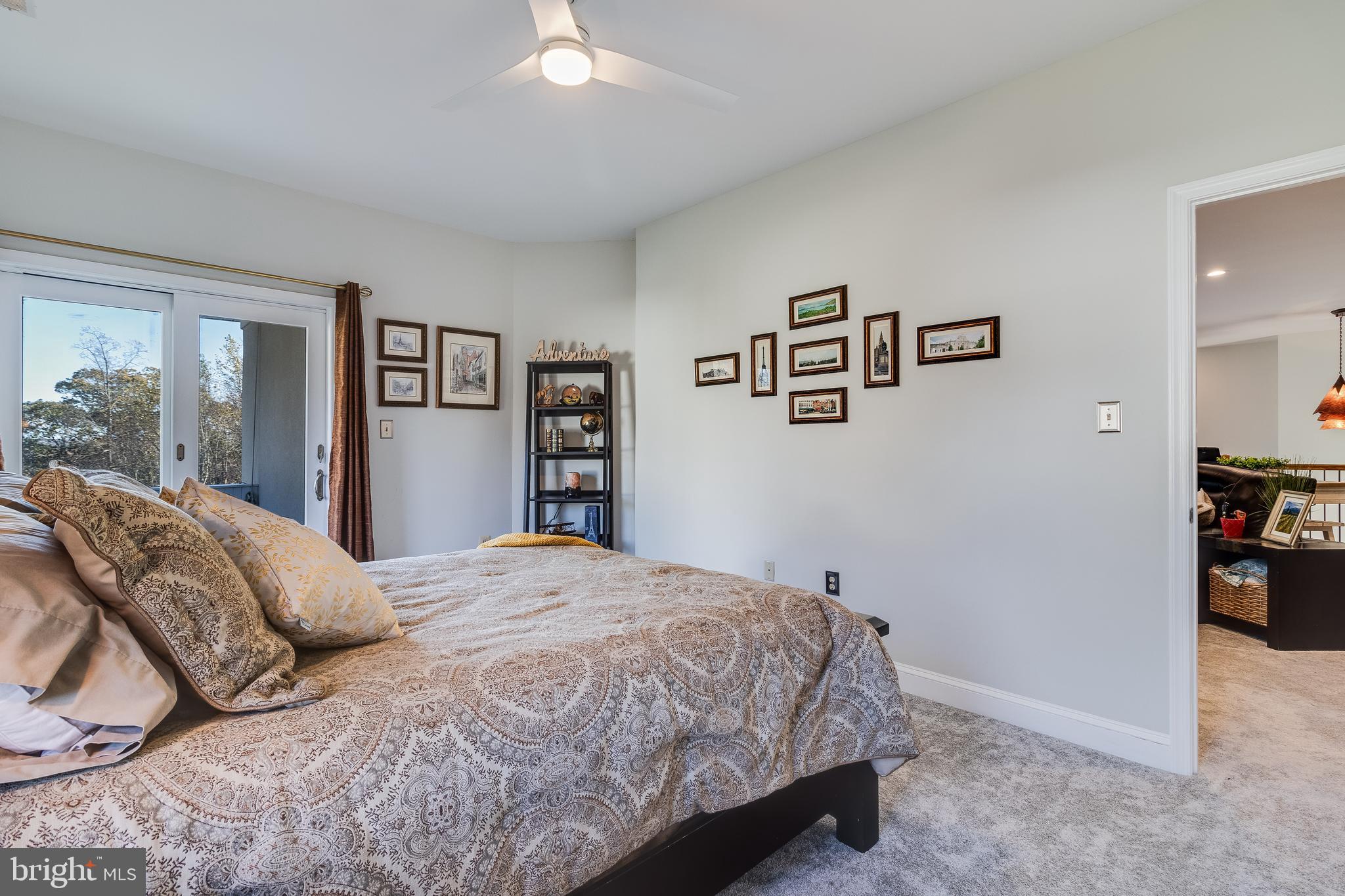 CHRISTMAS HILL - Residential