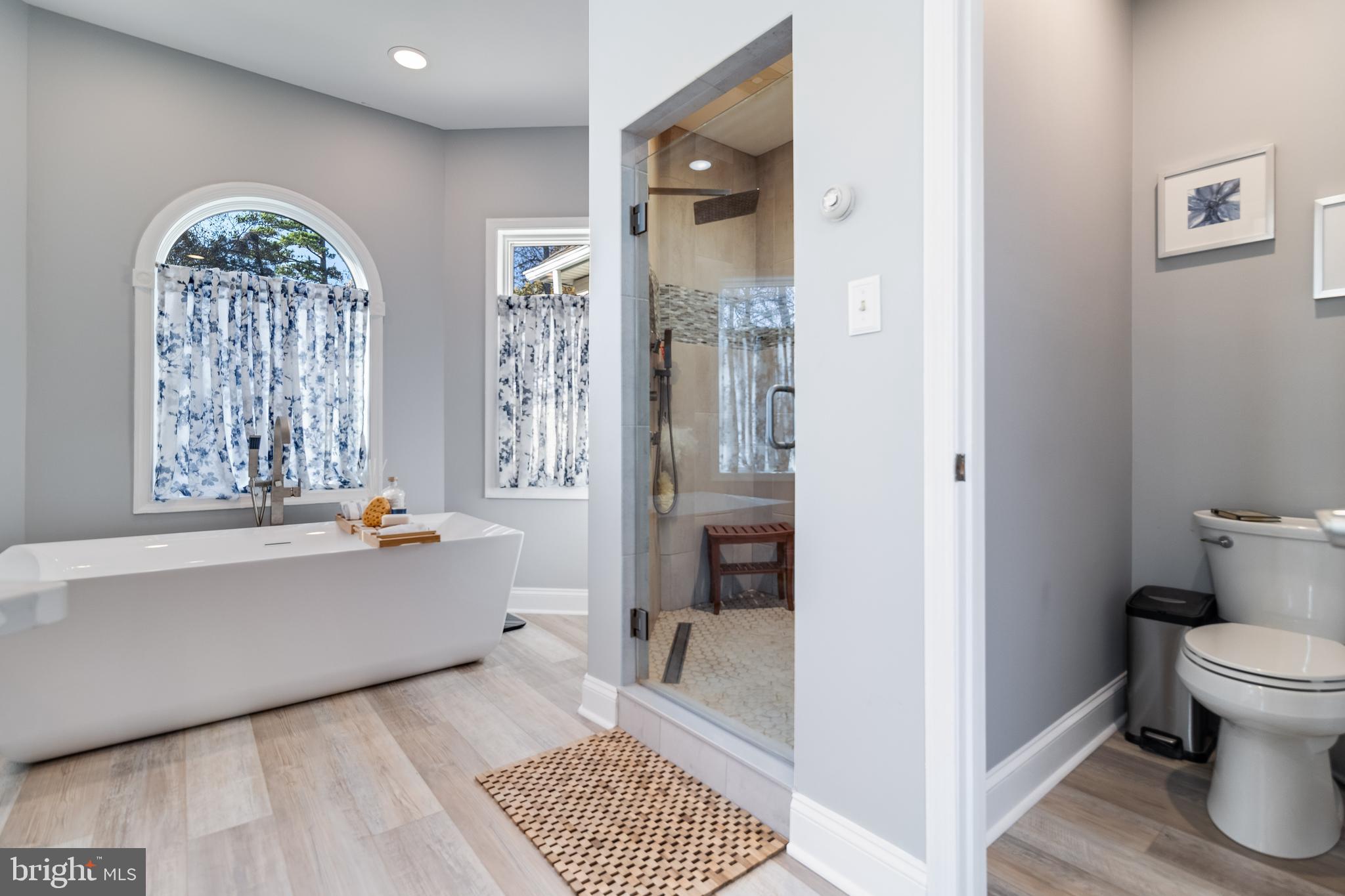 CHRISTMAS HILL - Residential