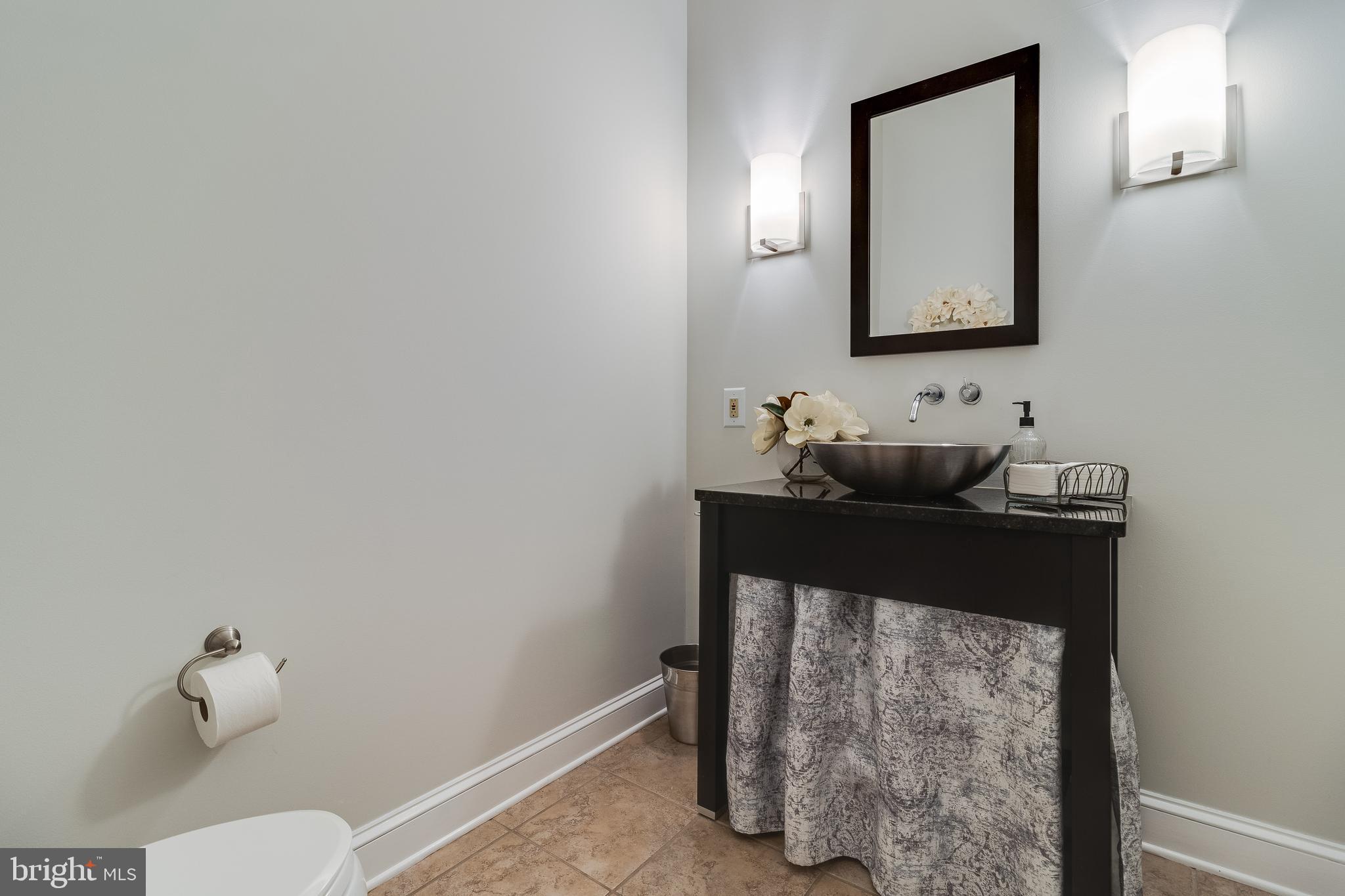 CHRISTMAS HILL - Residential