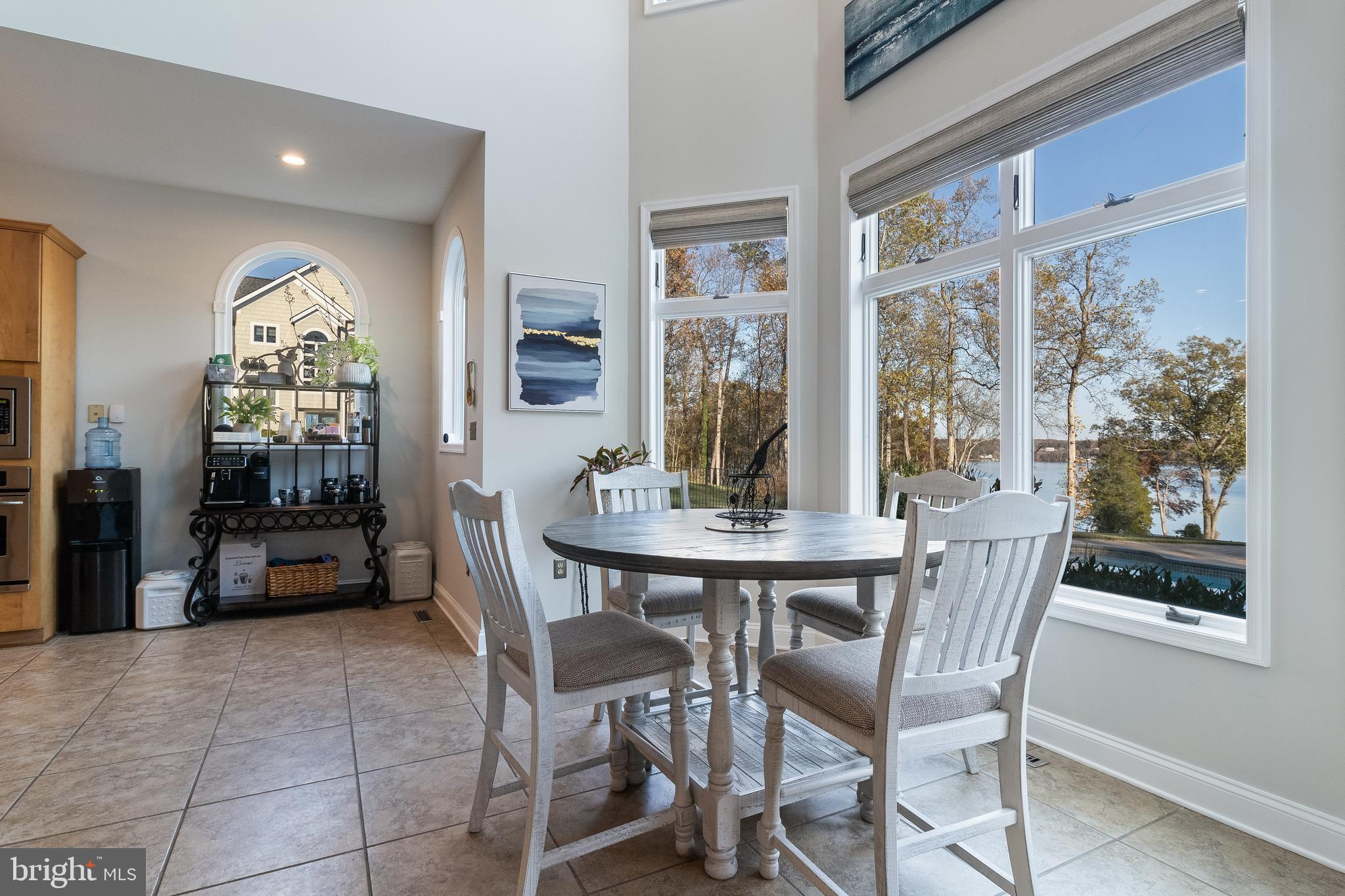 CHRISTMAS HILL - Residential