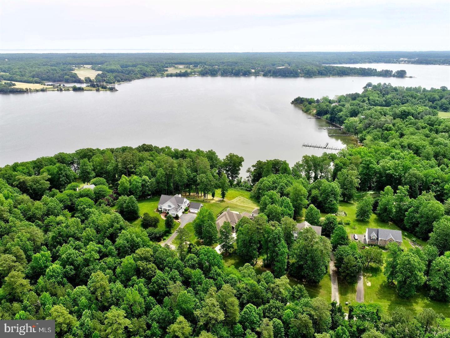 CHRISTMAS HILL - Residential