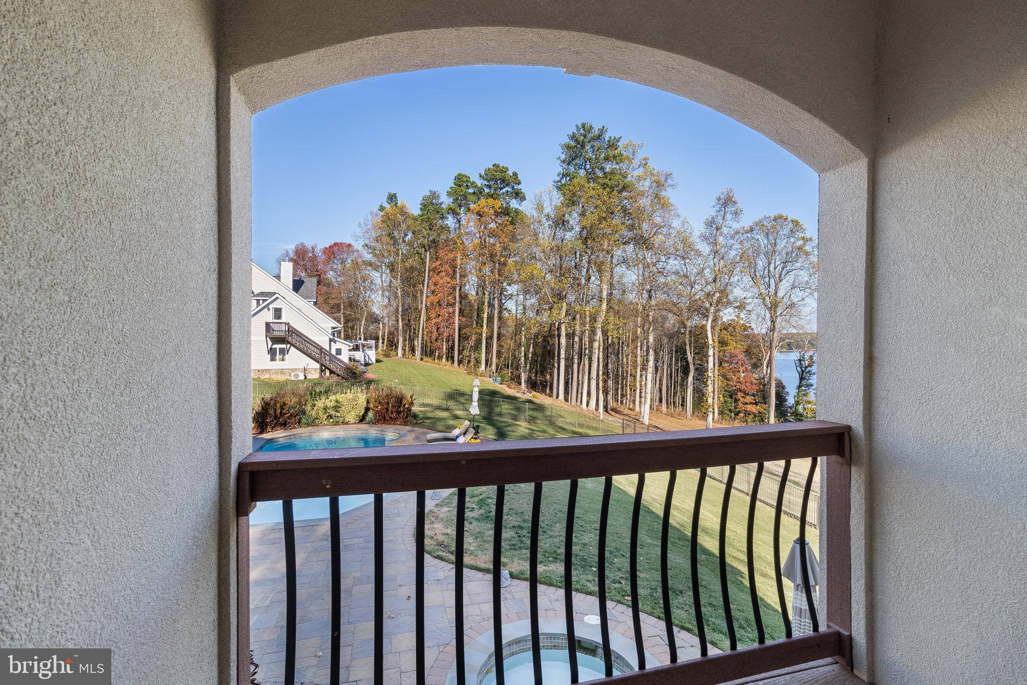 CHRISTMAS HILL - Residential