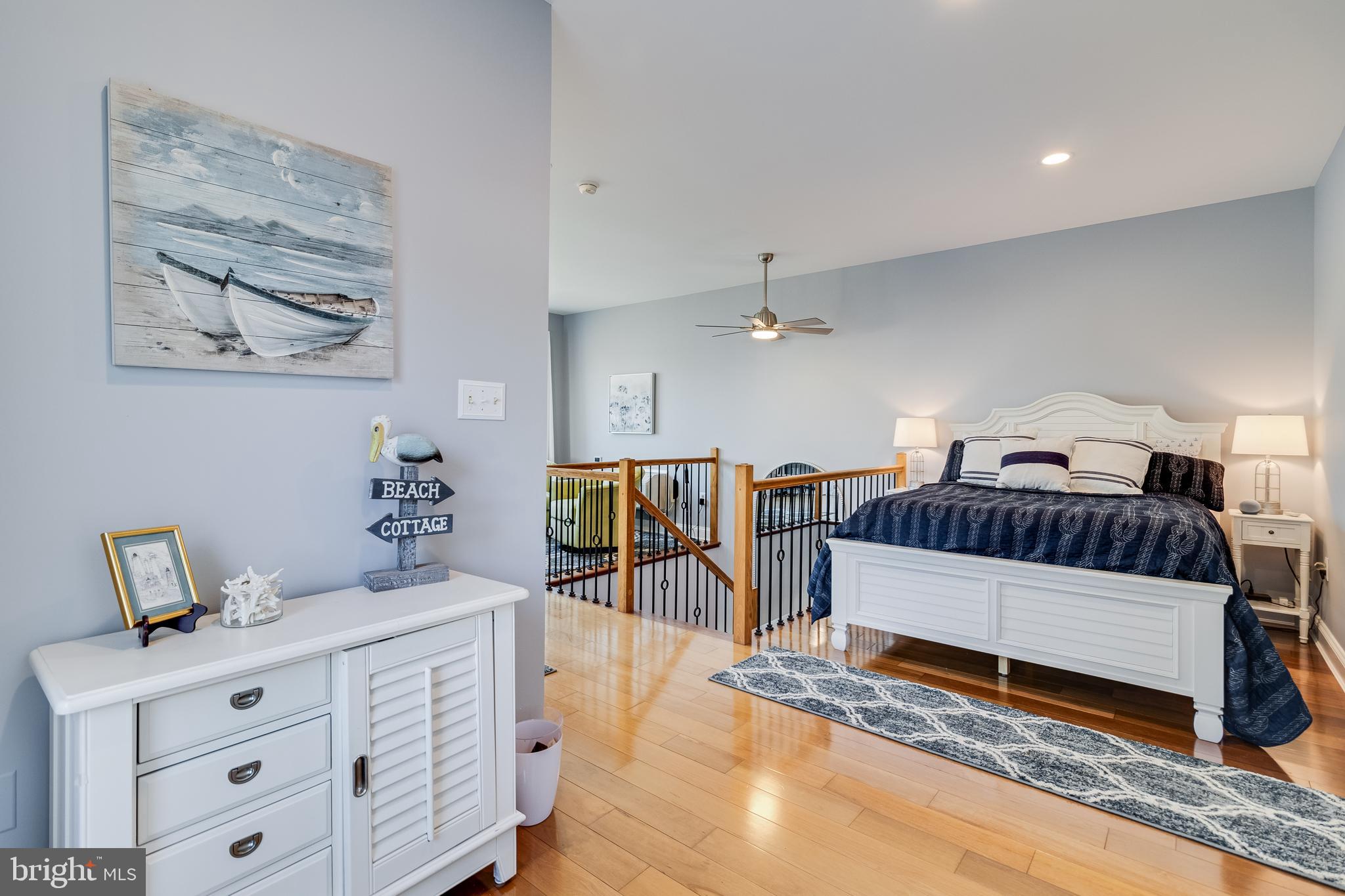 CHRISTMAS HILL - Residential