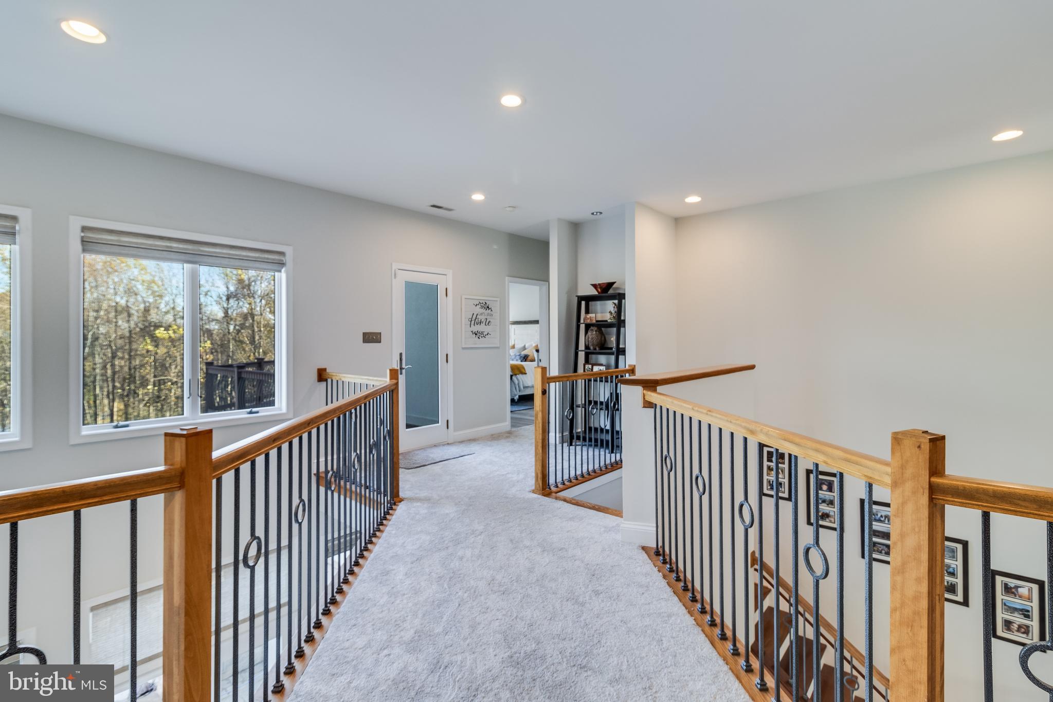 CHRISTMAS HILL - Residential