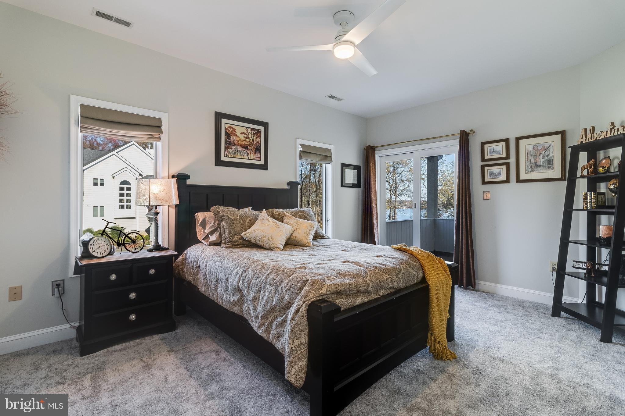 CHRISTMAS HILL - Residential