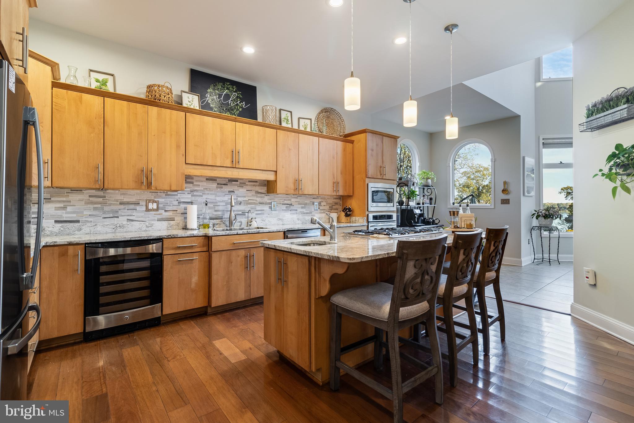 CHRISTMAS HILL - Residential