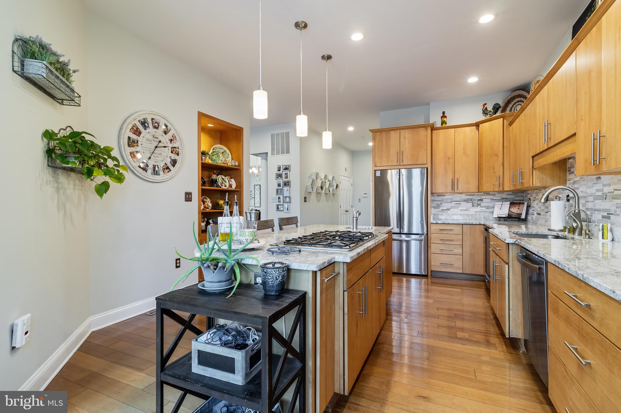 CHRISTMAS HILL - Residential