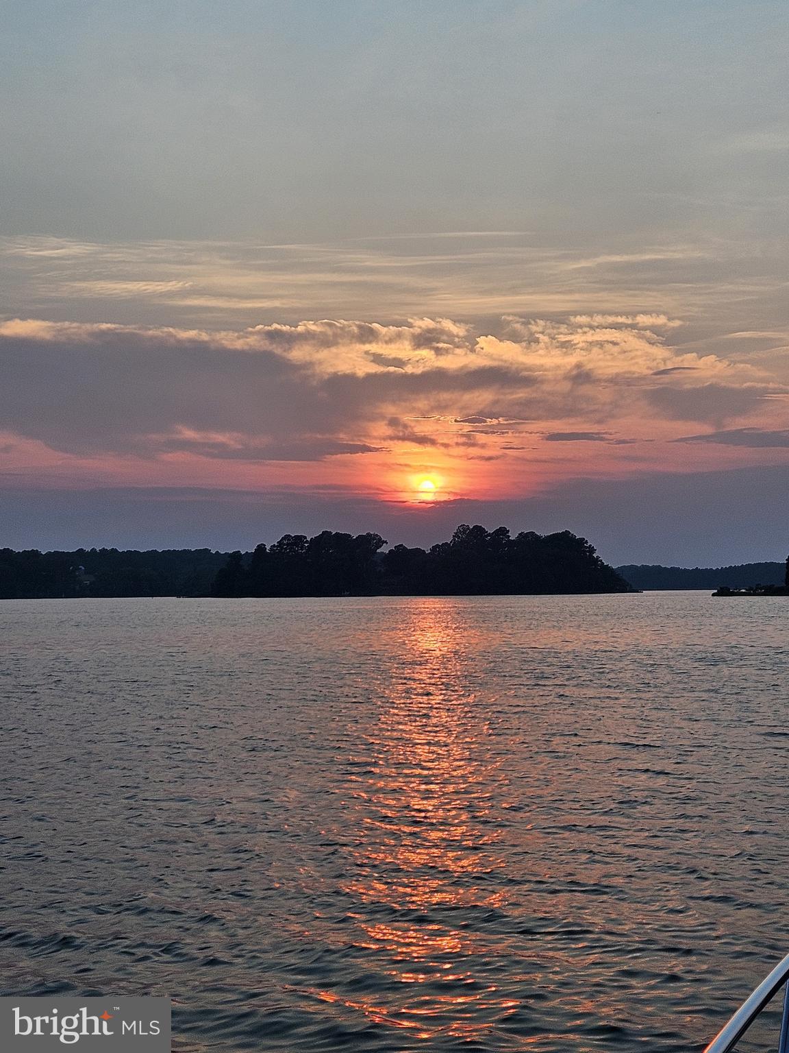 CHRISTMAS HILL - Residential