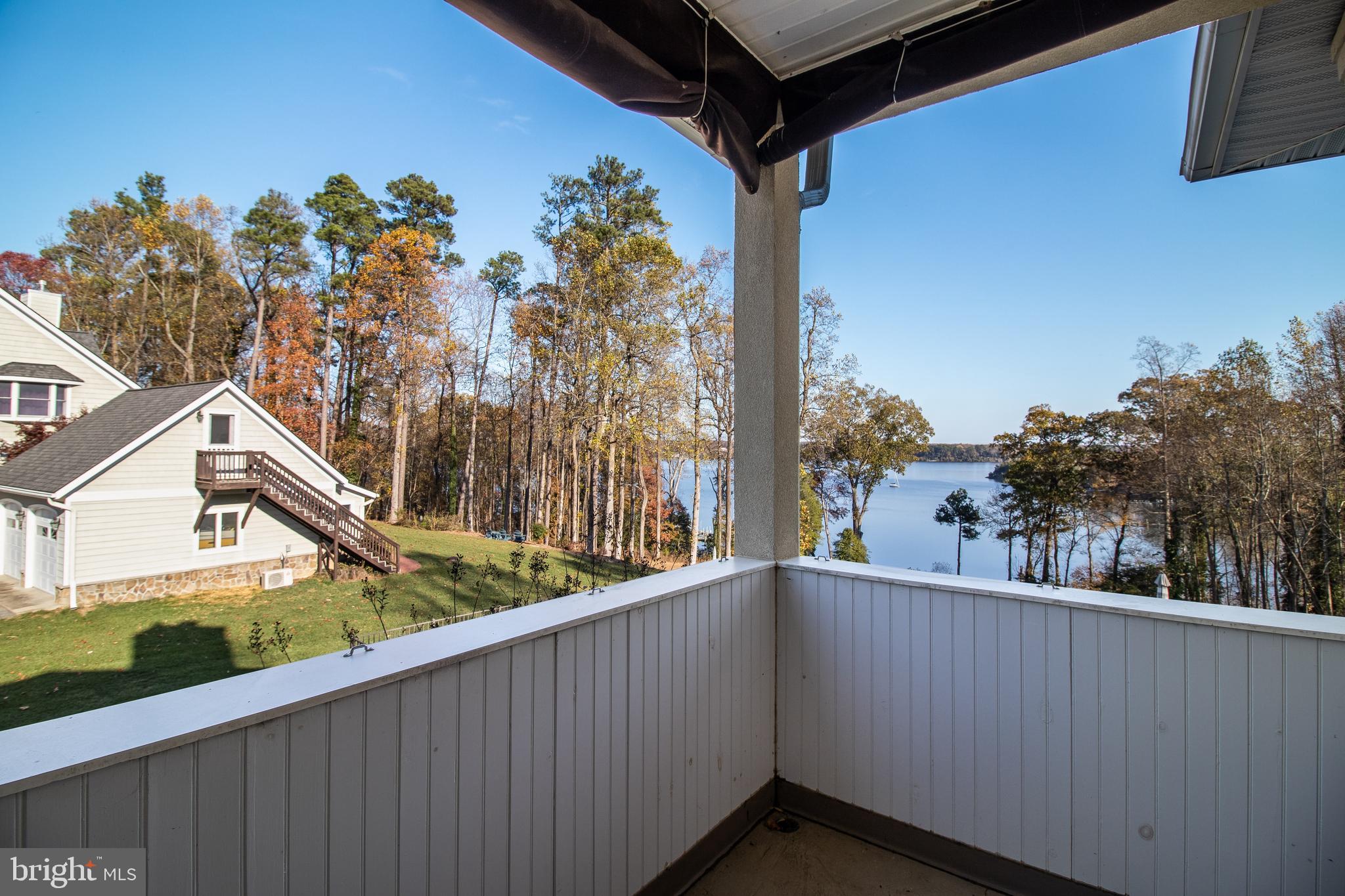 CHRISTMAS HILL - Residential